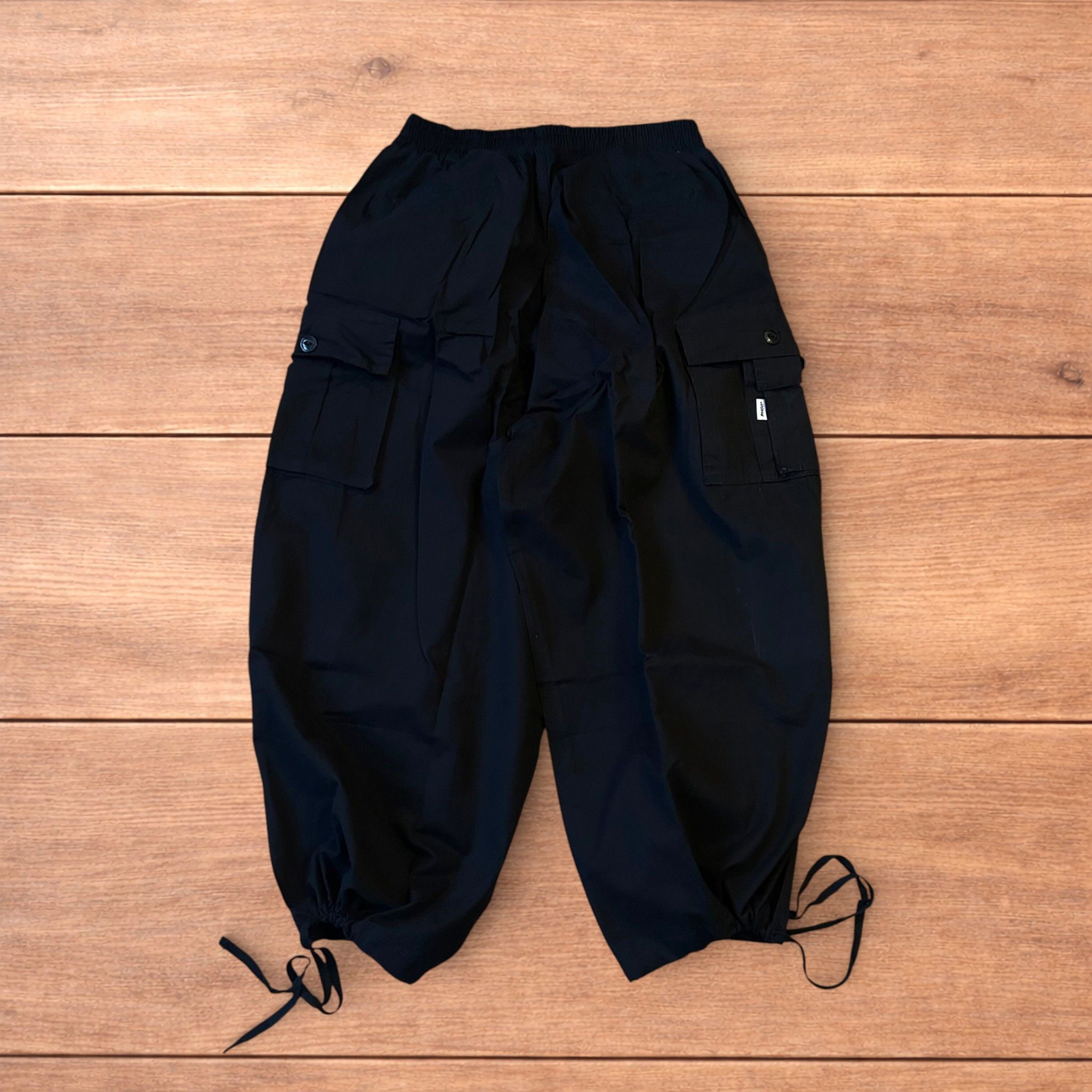 Japanese Brand Super baggy wide Korean cargo parachute trousers in black. Size US 34 / EU 50 - 1 Thumbnail