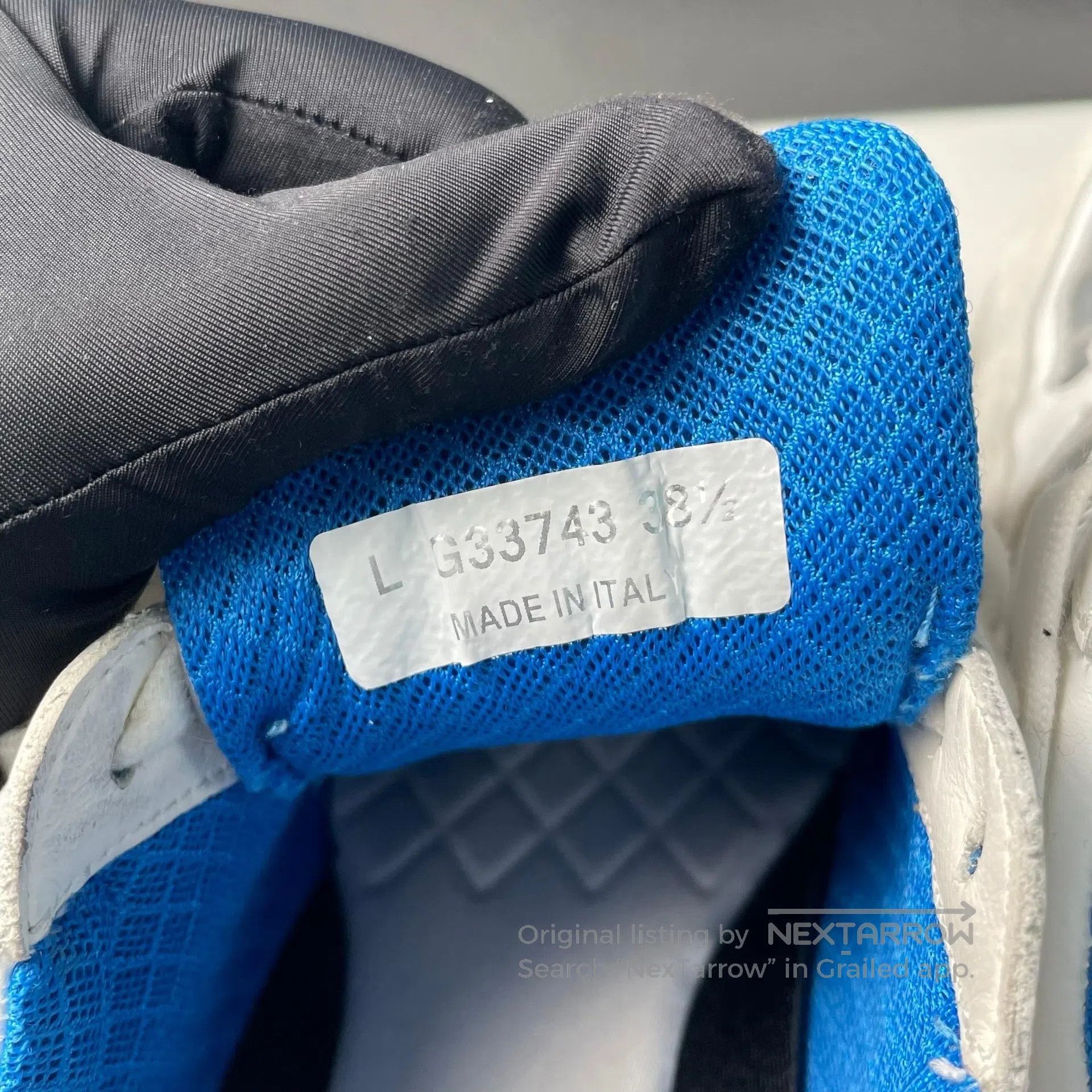 Chanel Chanel White and Blue Color Block Suede Sports Casual Shoe Size US 6.5 / EU 39-40 - 9 Thumbnail