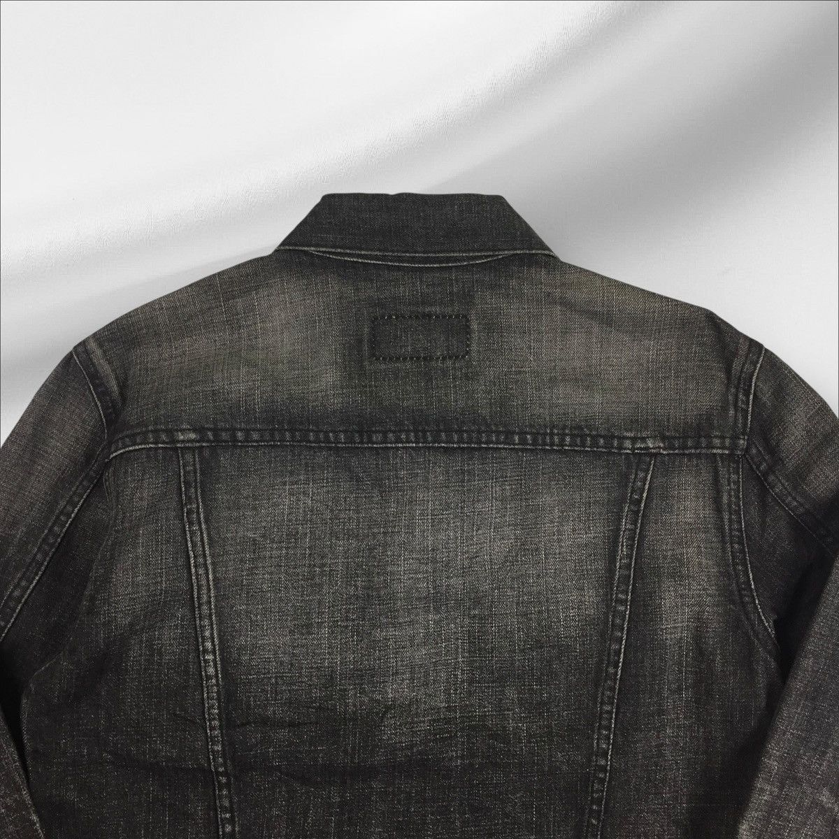Levi's Vintage Clothing 𝐕𝐈𝐍𝐓𝐀𝐆𝐄 𝐋𝐄𝐕𝐈’𝐒 𝟕𝟎𝟓𝟗𝟗-𝟎𝟎𝟎𝟓 𝐉𝐀𝐂𝐊𝐄𝐓 Size US XXS / EU 40 - 7 Thumbnail