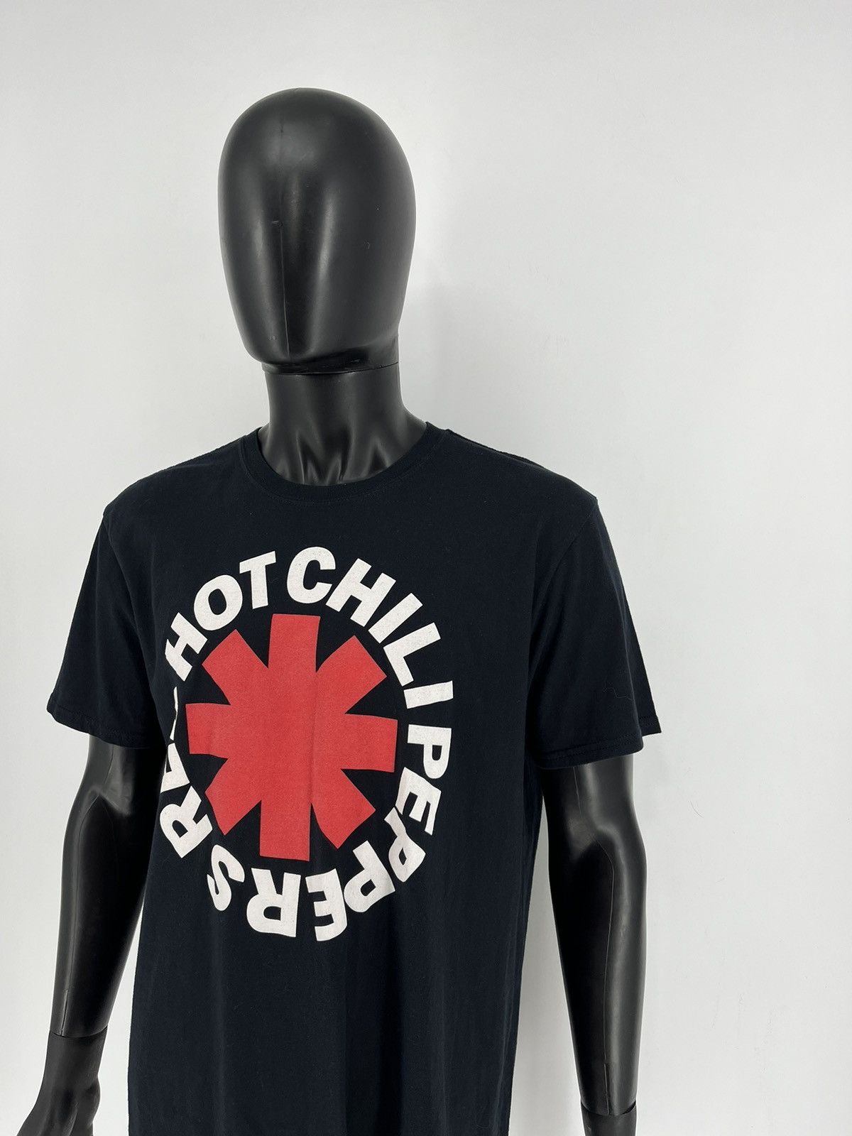 Band Tees × Vintage Y2K Vintage Red Hot Chili Peppers Band Tee Fadead Rock Size US XL / EU 56 / 4 - 4 Thumbnail