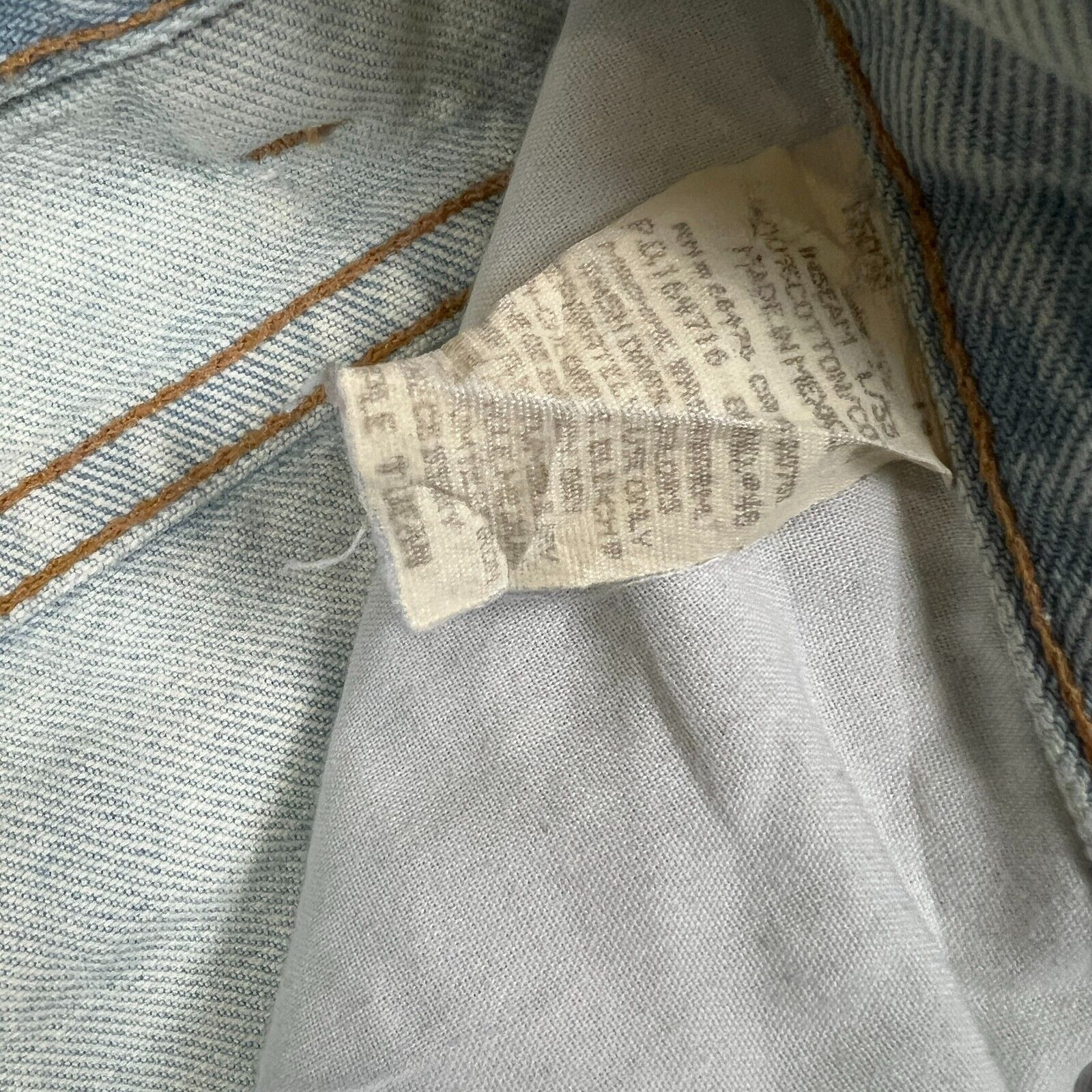 Tommy Hilfiger × Vintage Vintage Tommy Hilfiger Jeans 34x33 Straight Denim 90s Pants Size US 34 / EU 50 - 9 Thumbnail