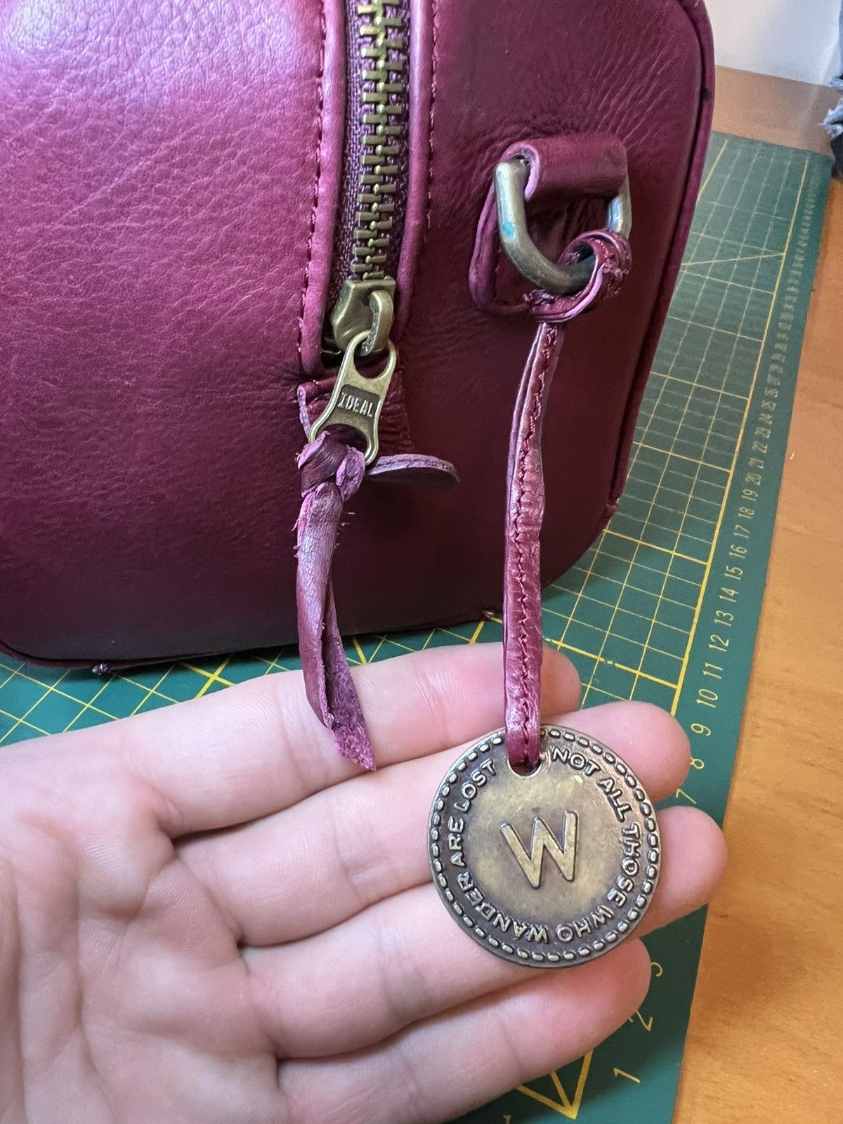 Vintage Vintage Wanderers Travel Co. Mini Turin leather handbag Size ONE SIZE - 10 Thumbnail
