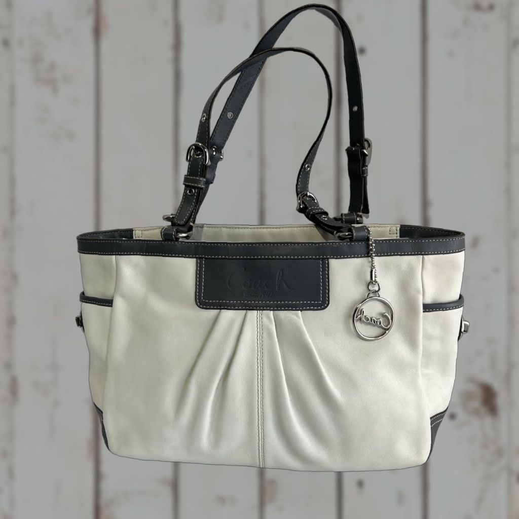 Coach Coach East West Gallery Tote Bag Leather Pleated Purse Gray White Two Tone Handbag Women Medium Size ONE SIZE - 1 Thumbnail