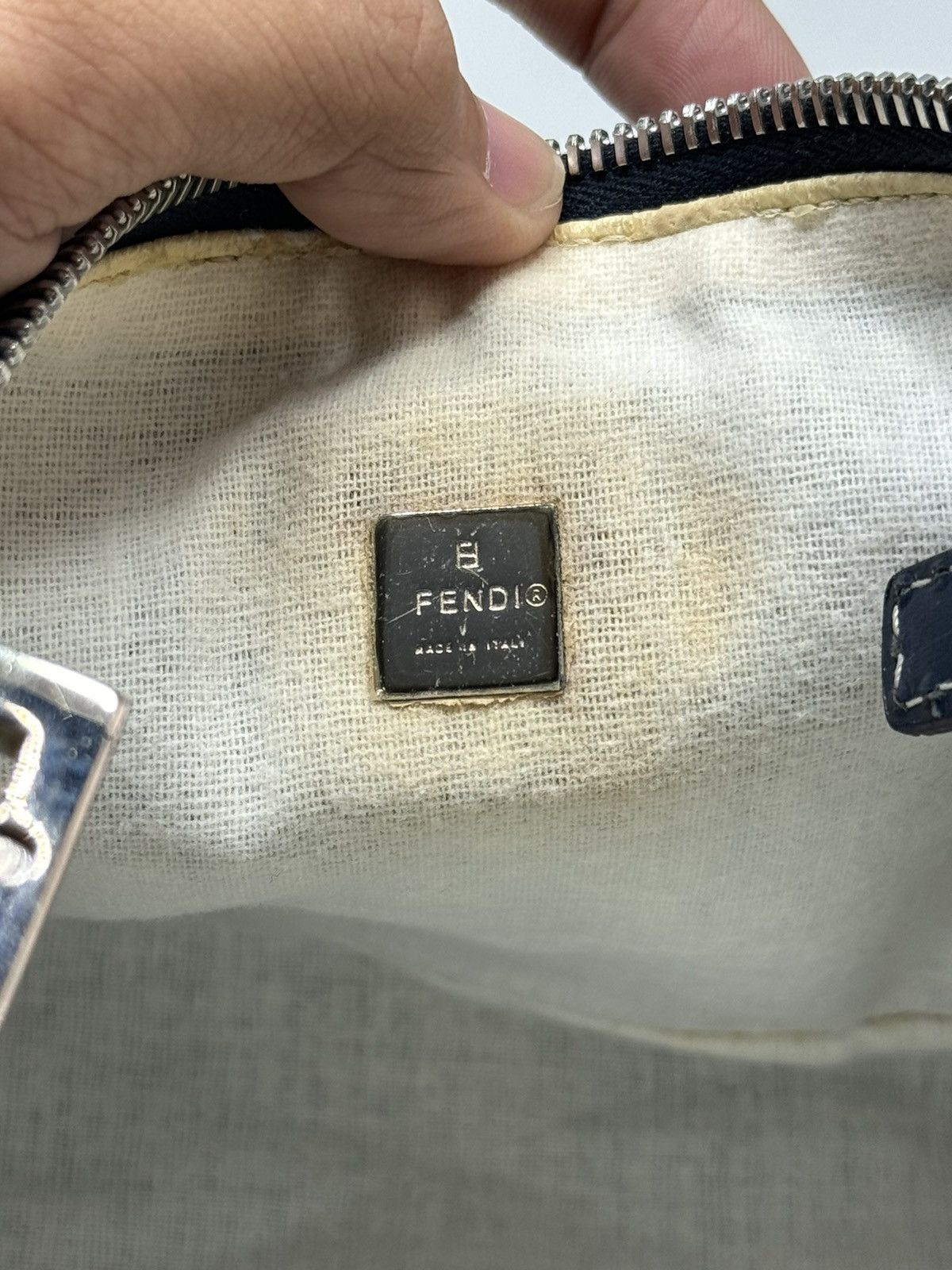 Fendi Fendi Baguette cloth handbag Size ONE SIZE - 11 Thumbnail