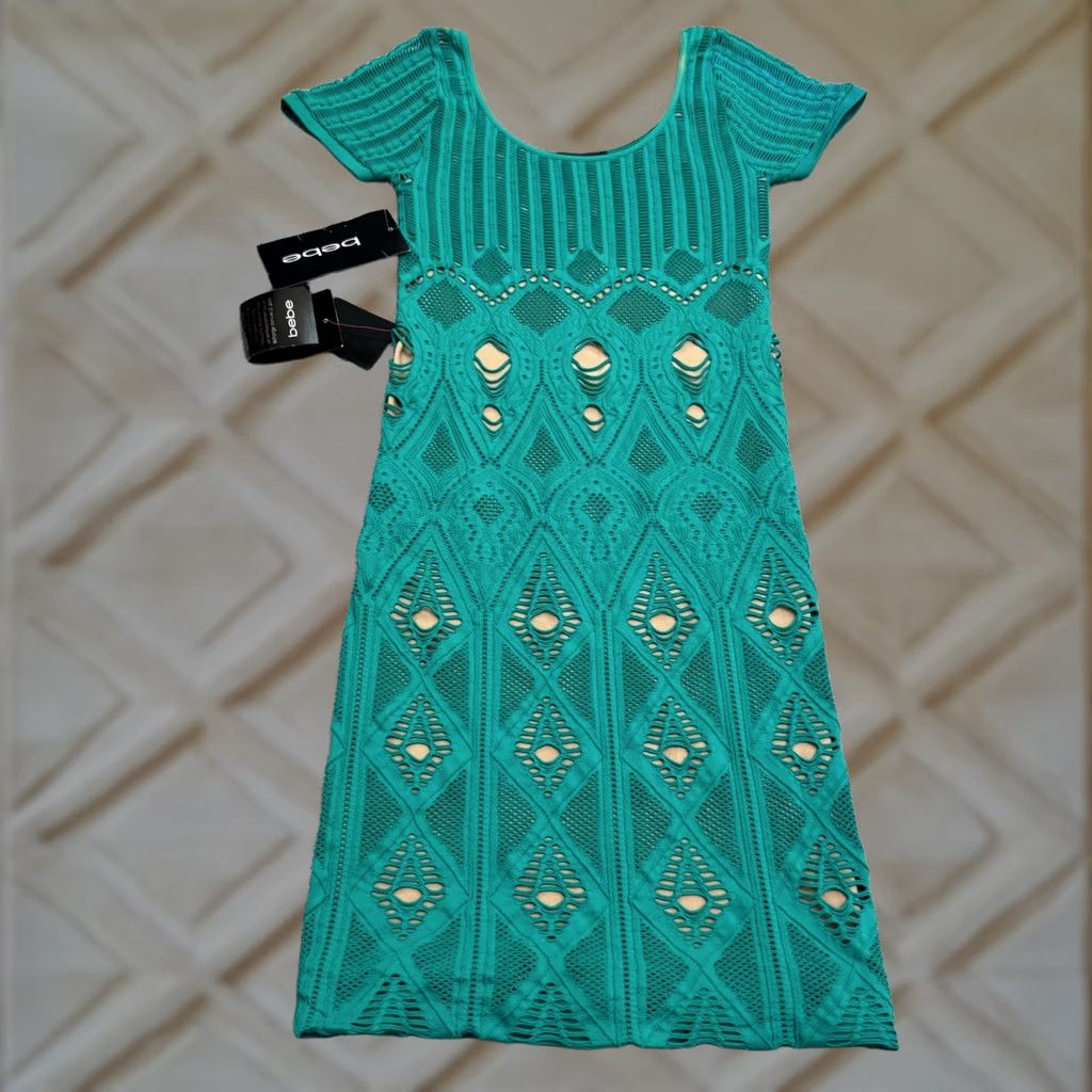 Bebe NWT BeBe Lace Geometric Crochet Bodycon Dress Petite Womens Small US Size Size S / US 4 / IT 40 - 1 Thumbnail