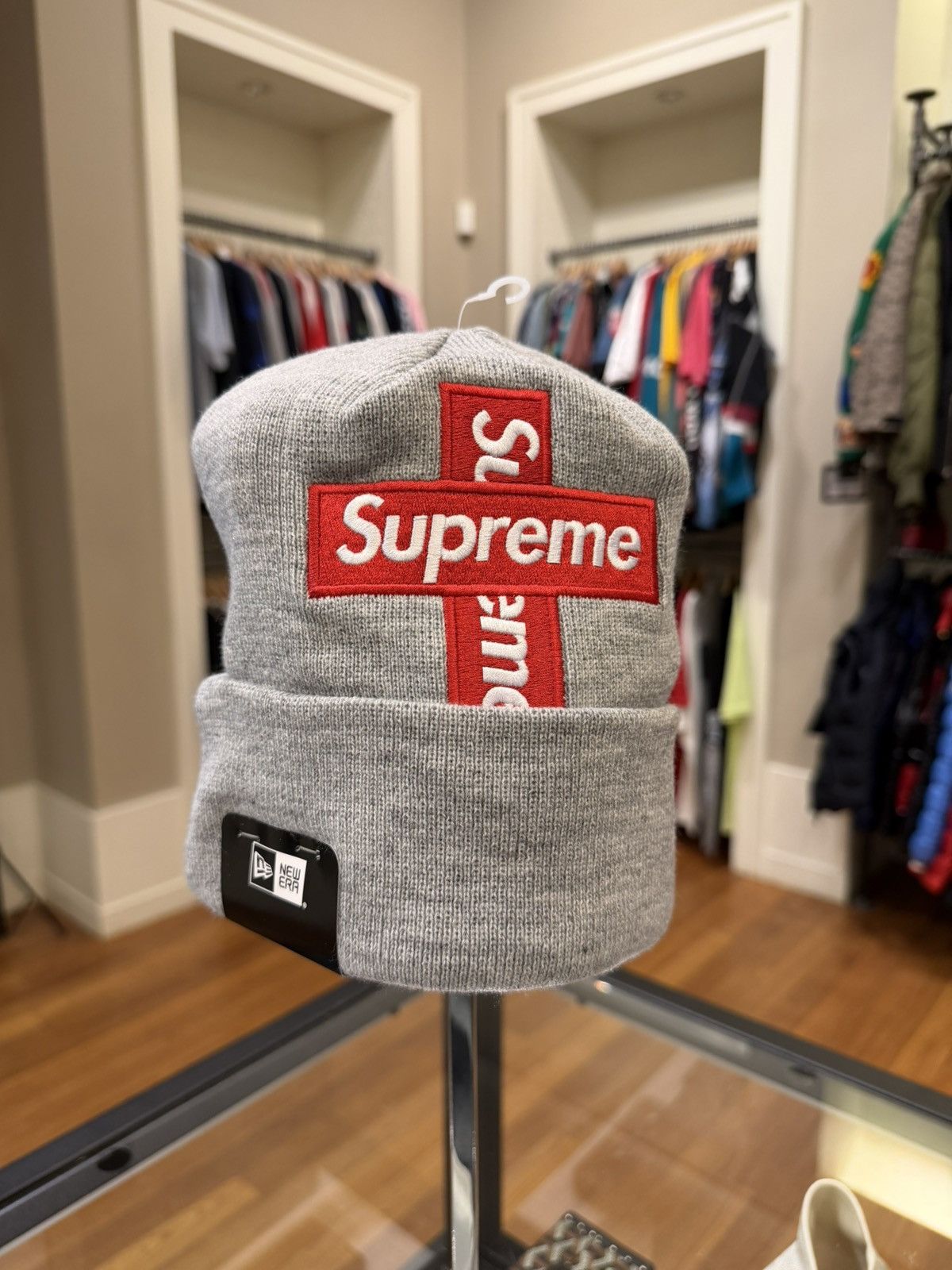 New Era × Supreme Supreme x New Era Cross Box Logo - Grey Size ONE SIZE - 1 Thumbnail