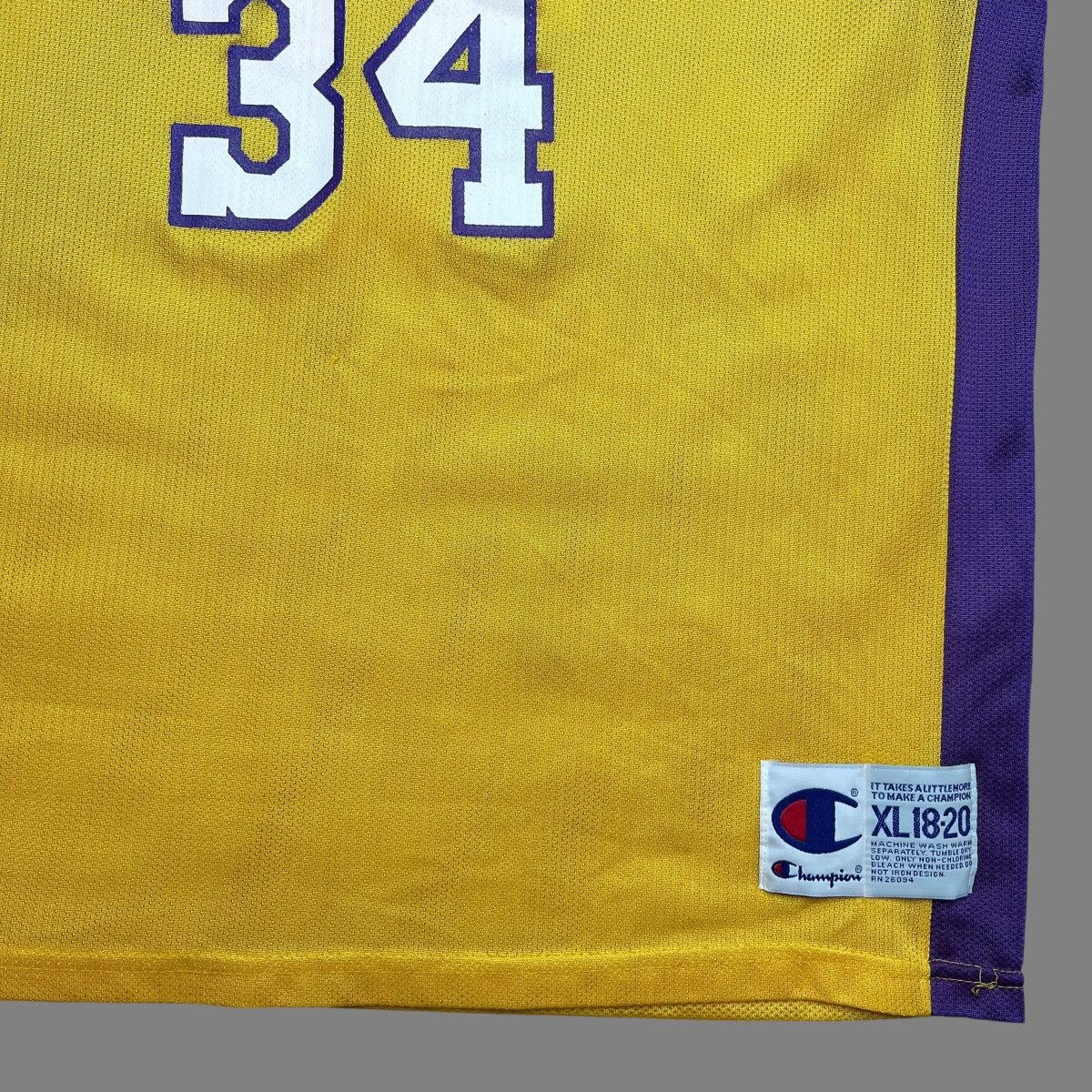 Champion × NBA × Vintage Vtg 90s NBA Los Angeles Lakers Shaq O’Neal Champion Jersey Size US M / EU 48-50 / 2 - 4 Thumbnail
