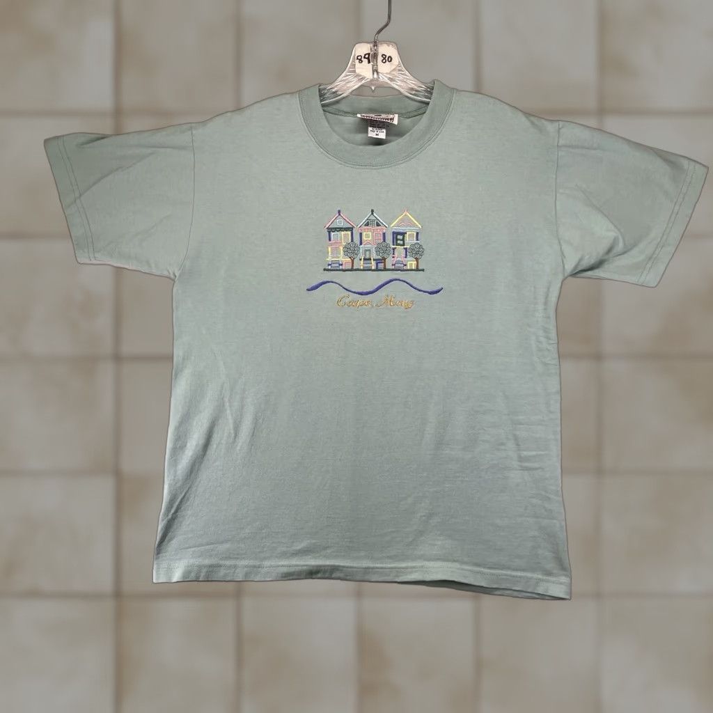 Vintage VINTAGE Times Square Women's Oversized T-Shirt Medium Light Sage Embroidered Cape May Houses Classic Retro USA Size M / US 6-8 / IT 42-44 - 1 Thumbnail