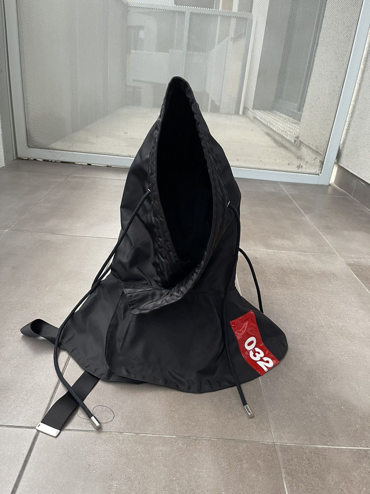 032c !DS! FW22 032c Big Logo Guilty Slicker Black Hood Size ONE SIZE - 11 Thumbnail