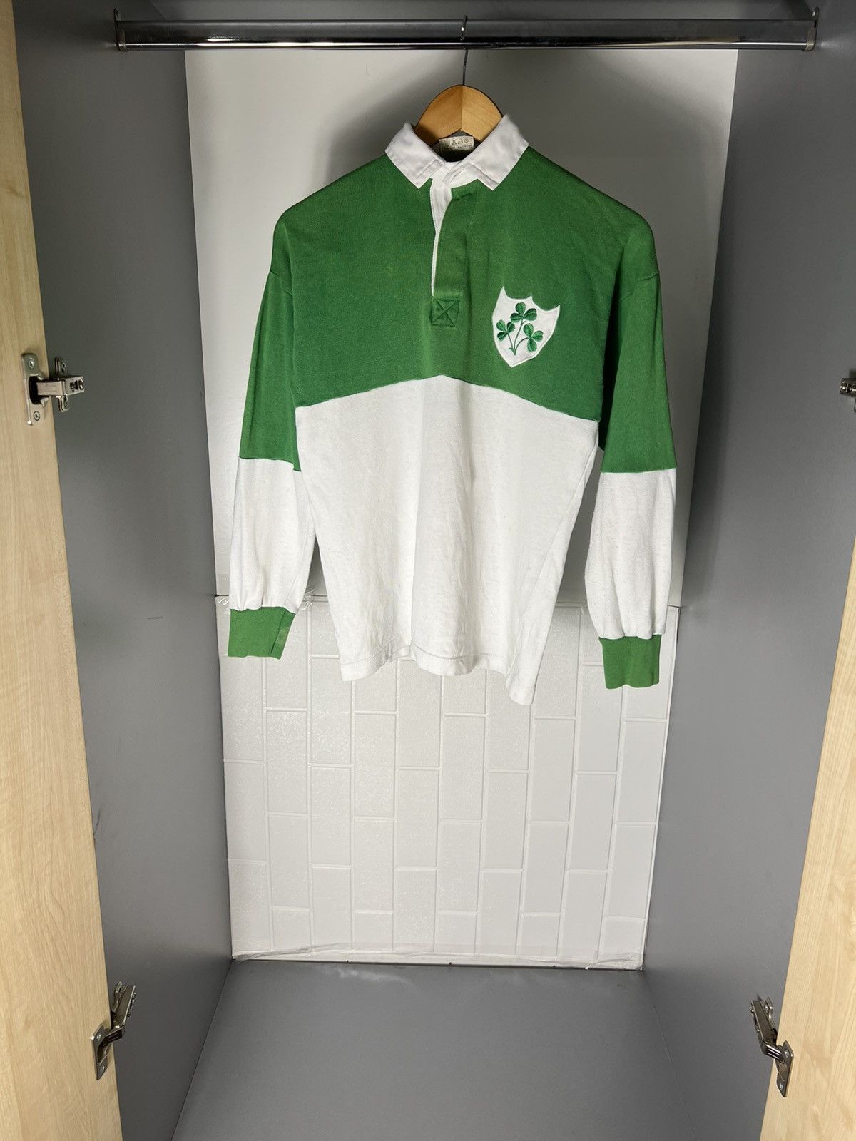 Canterbury of New Zealand VINTAGE PAVILION IRELAND RUGBY RETRO JERSEY BLOKE Y2K 90s Size US S / EU 44-46 / 1 - 7 Thumbnail