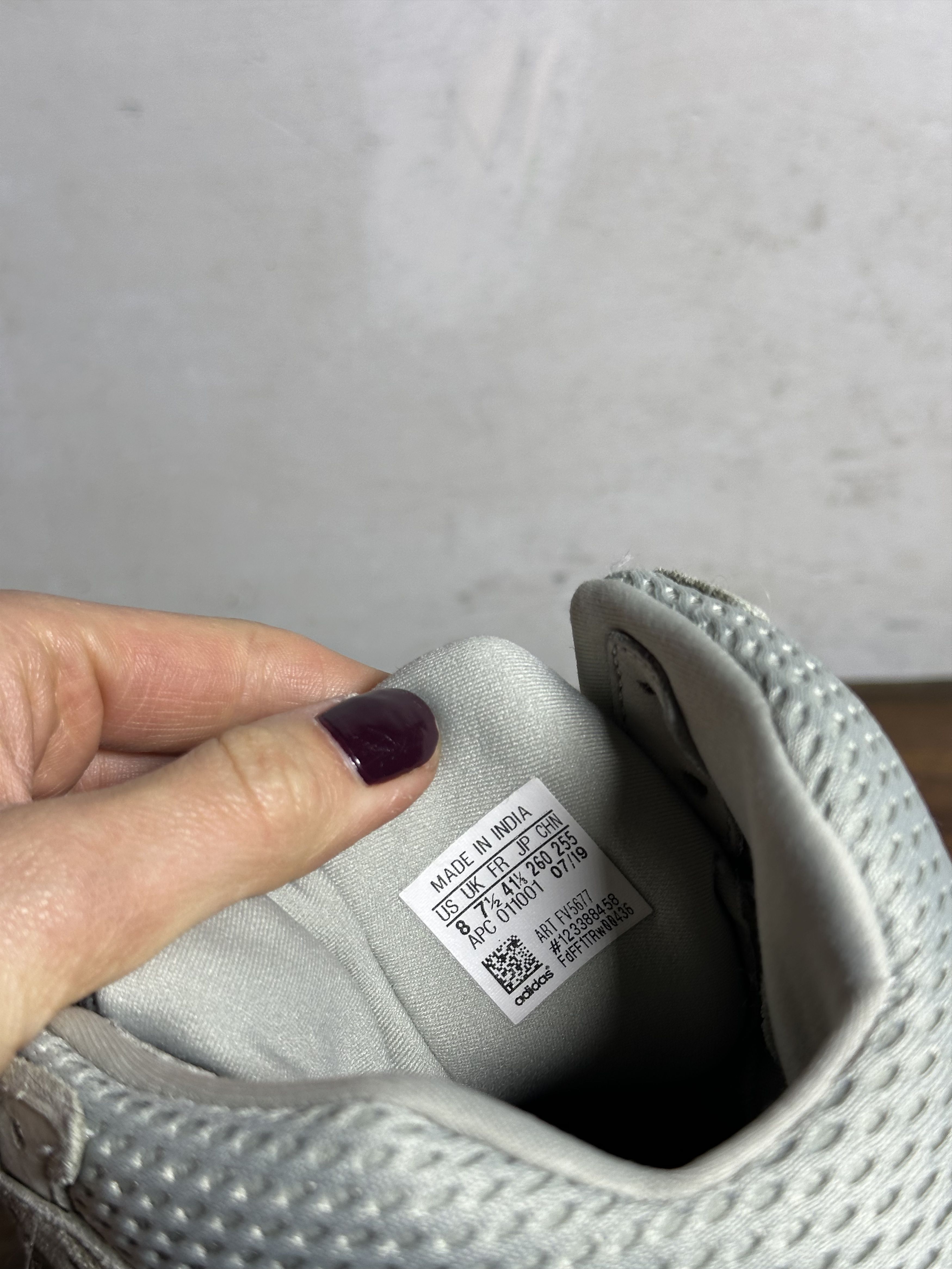 Adidas × Kanye West Yeezy Desert Boot Salt Size US 8 / EU 41 - 9 Thumbnail