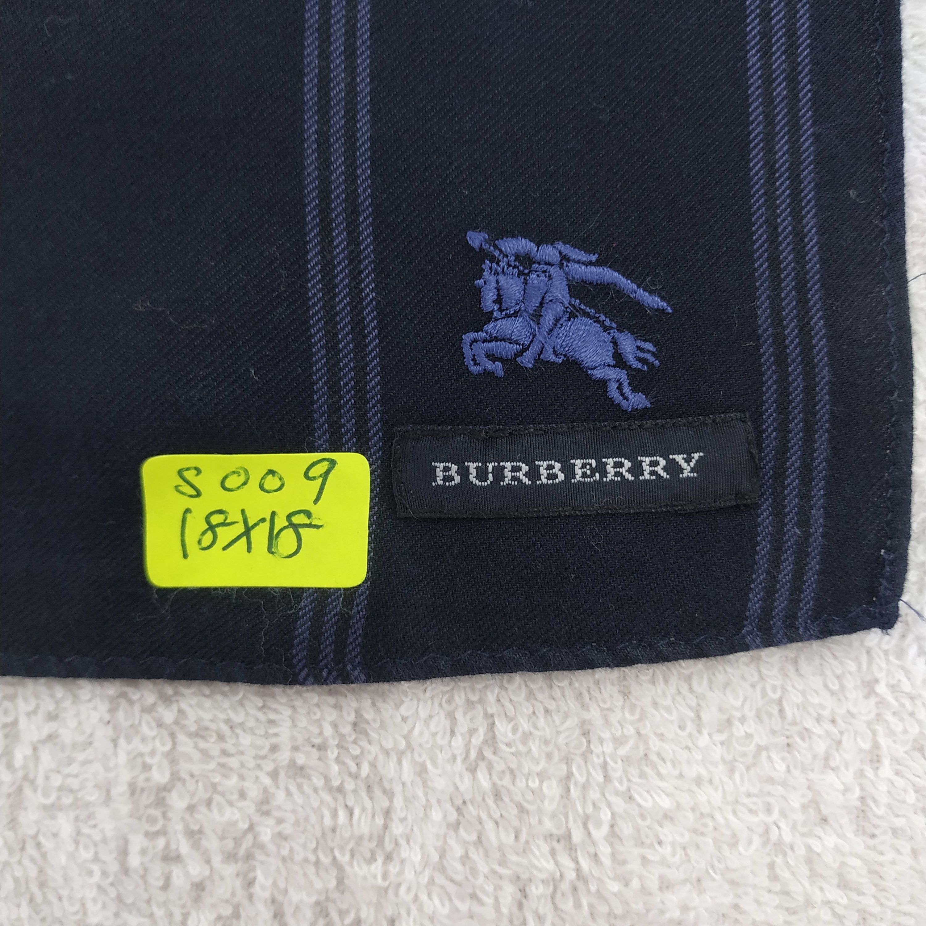Burberry × Vintage Burberry Bandana / Handkerchief / Neckerchief - S009 Size ONE SIZE - 6 Thumbnail
