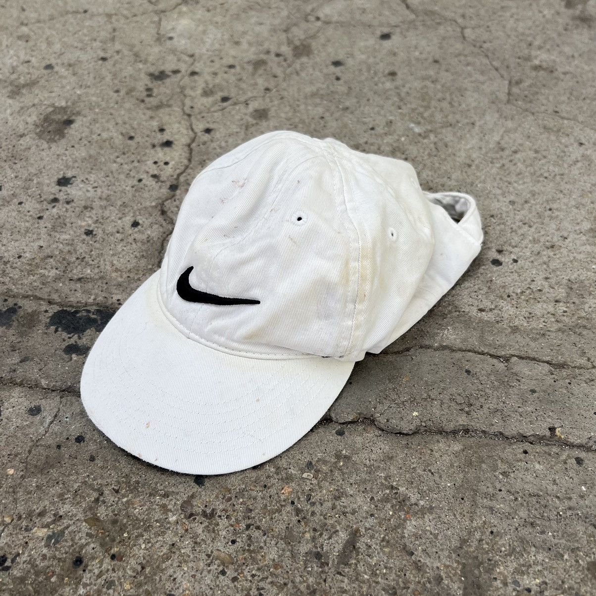 Nike × Vintage Vintage Nike Arch Spellout Hat 90s Swoosh White Black Cap Size ONE SIZE - 2 Thumbnail