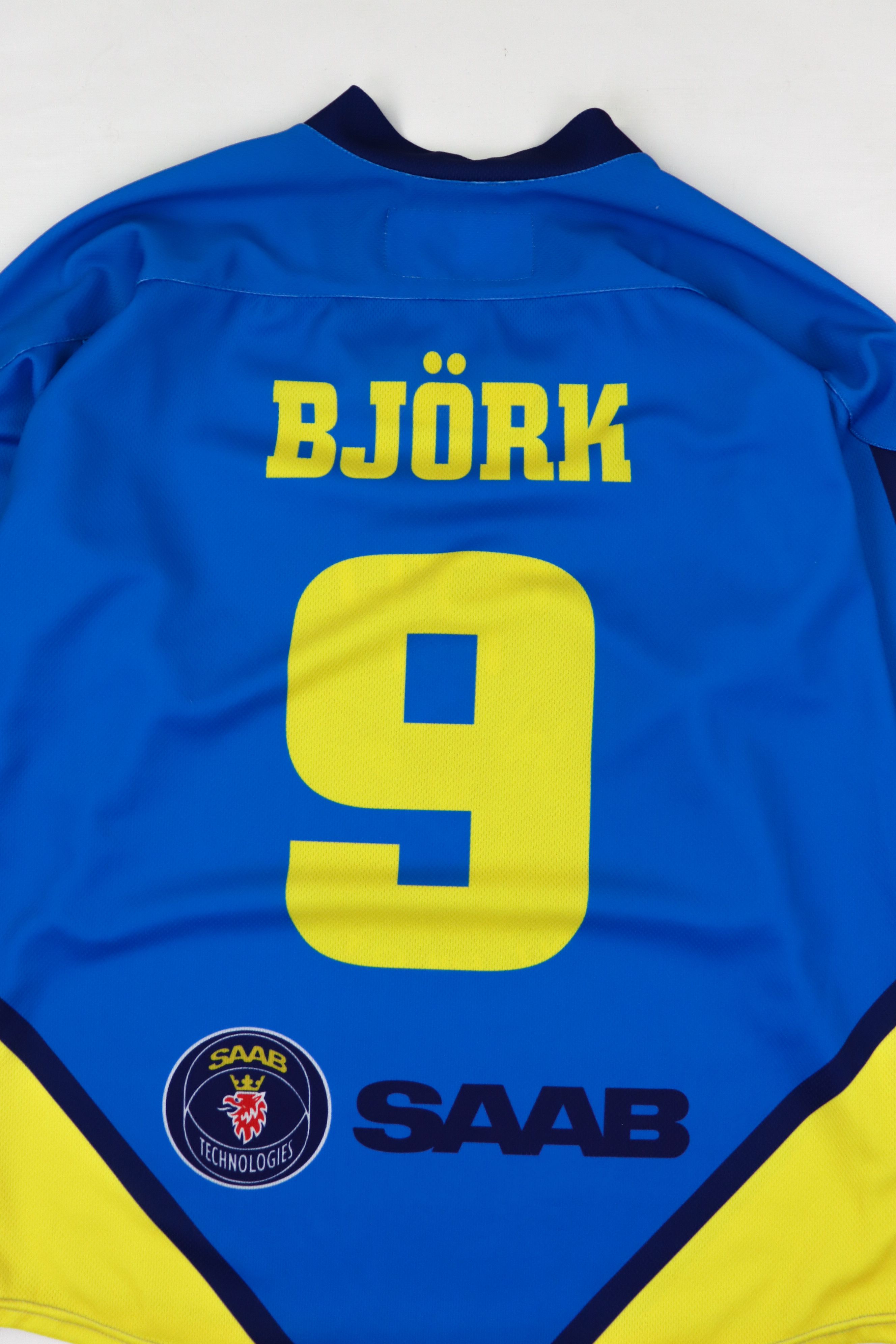 Other Student Pilot SWAF Batman Logo Bjork Sweden Hockey Jersey Size US L / EU 52-54 / 3 - 6 Thumbnail