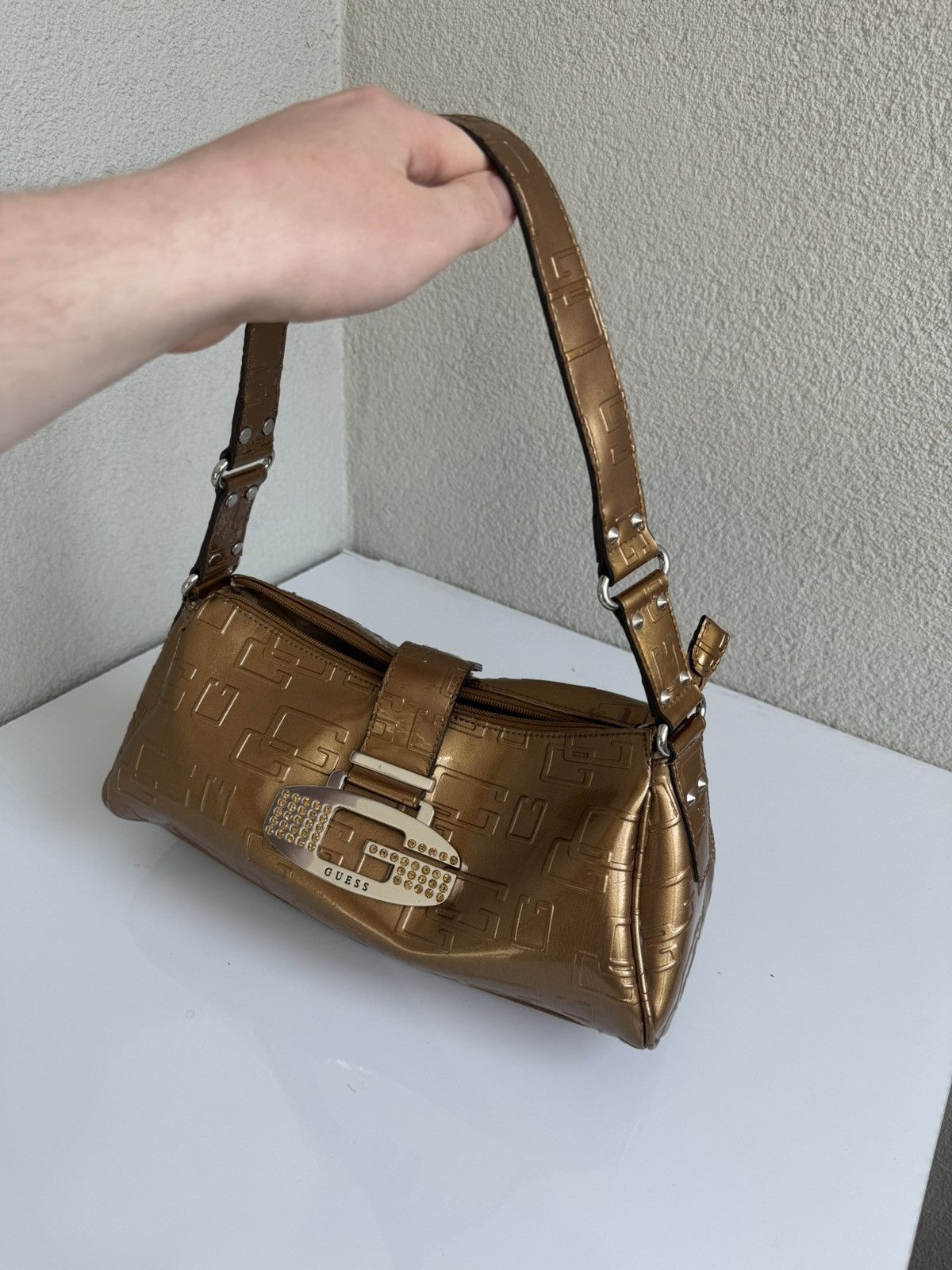 Guess Vintage Guess Monogram Shoulder Bag Y2K Baguette Size ONE SIZE - 10 Thumbnail
