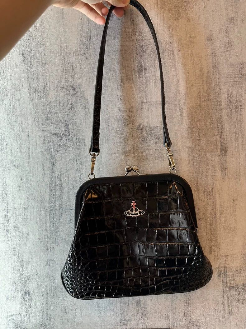 Vivienne Westwood Vivienne Westwood size os Saturn crocodile tattoo hot girl Size ONE SIZE - 7 Thumbnail