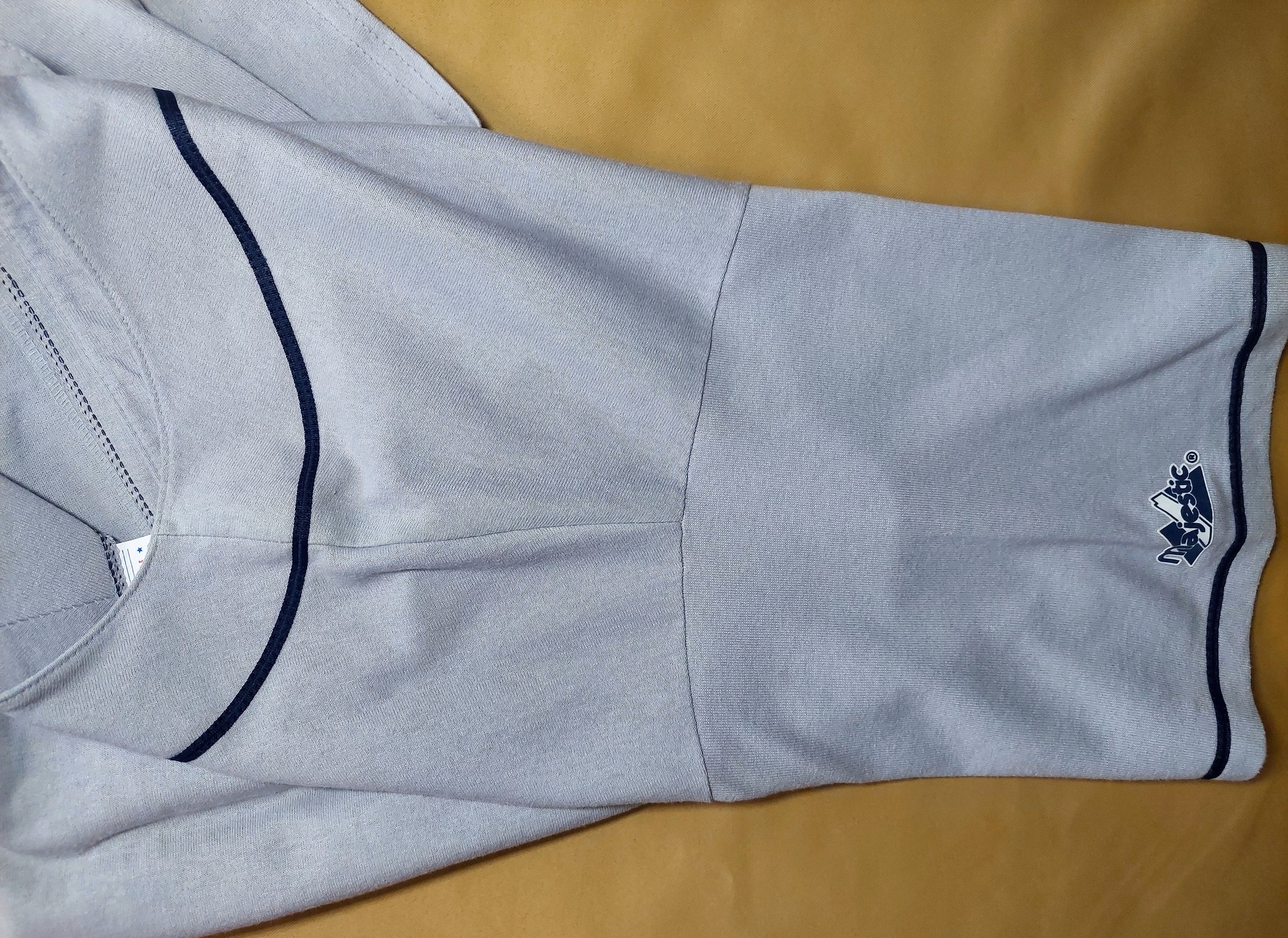 Majestic Vintage Majestic Atlanta Braves Baseball Grey Jersey Size L Size US L / EU 52-54 / 3 - 20 Thumbnail