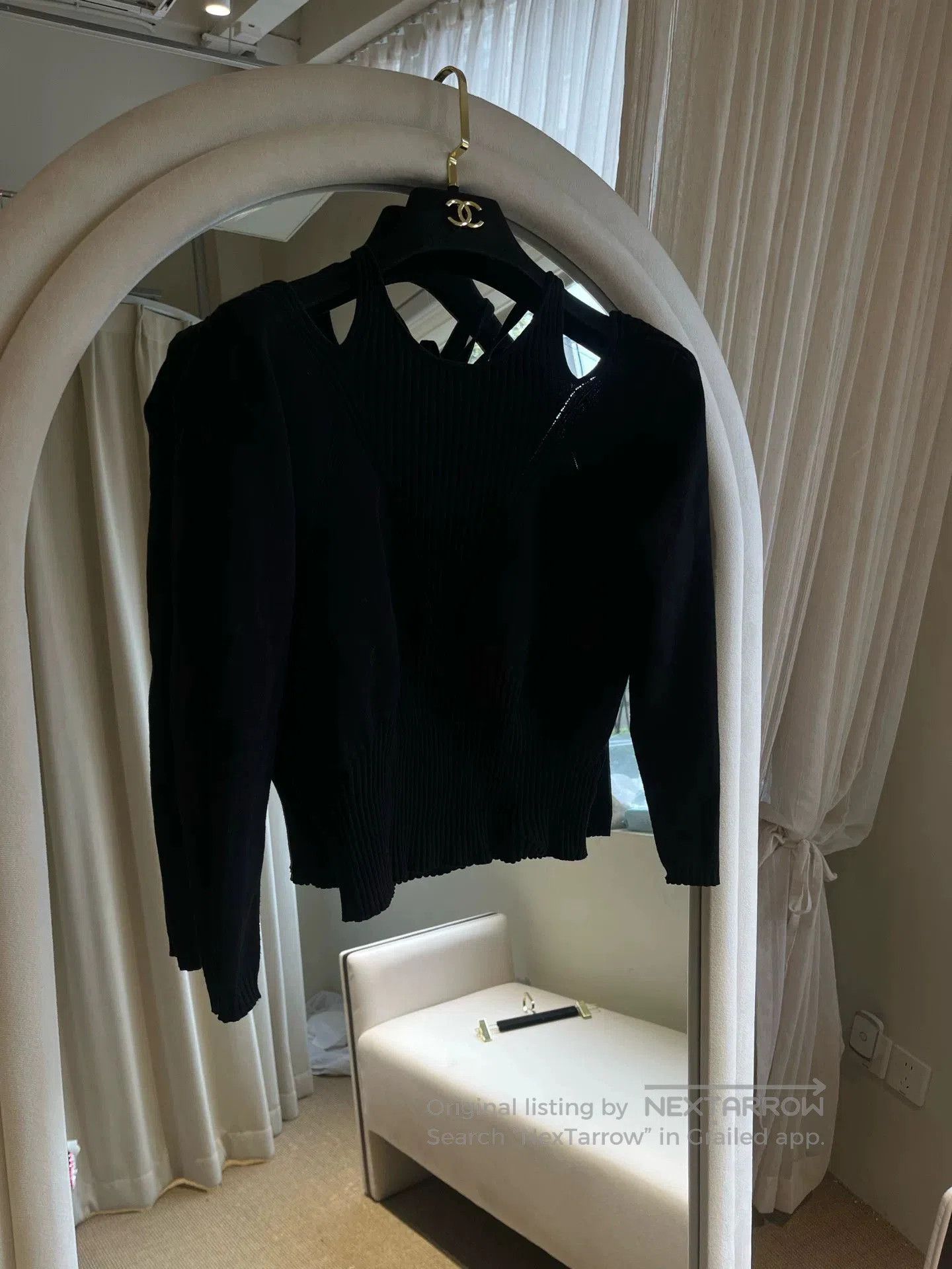 Chanel Chanel 24B Black Off-Shoulder Knit Top. Size US S / EU 44-46 / 1 - 1 Thumbnail