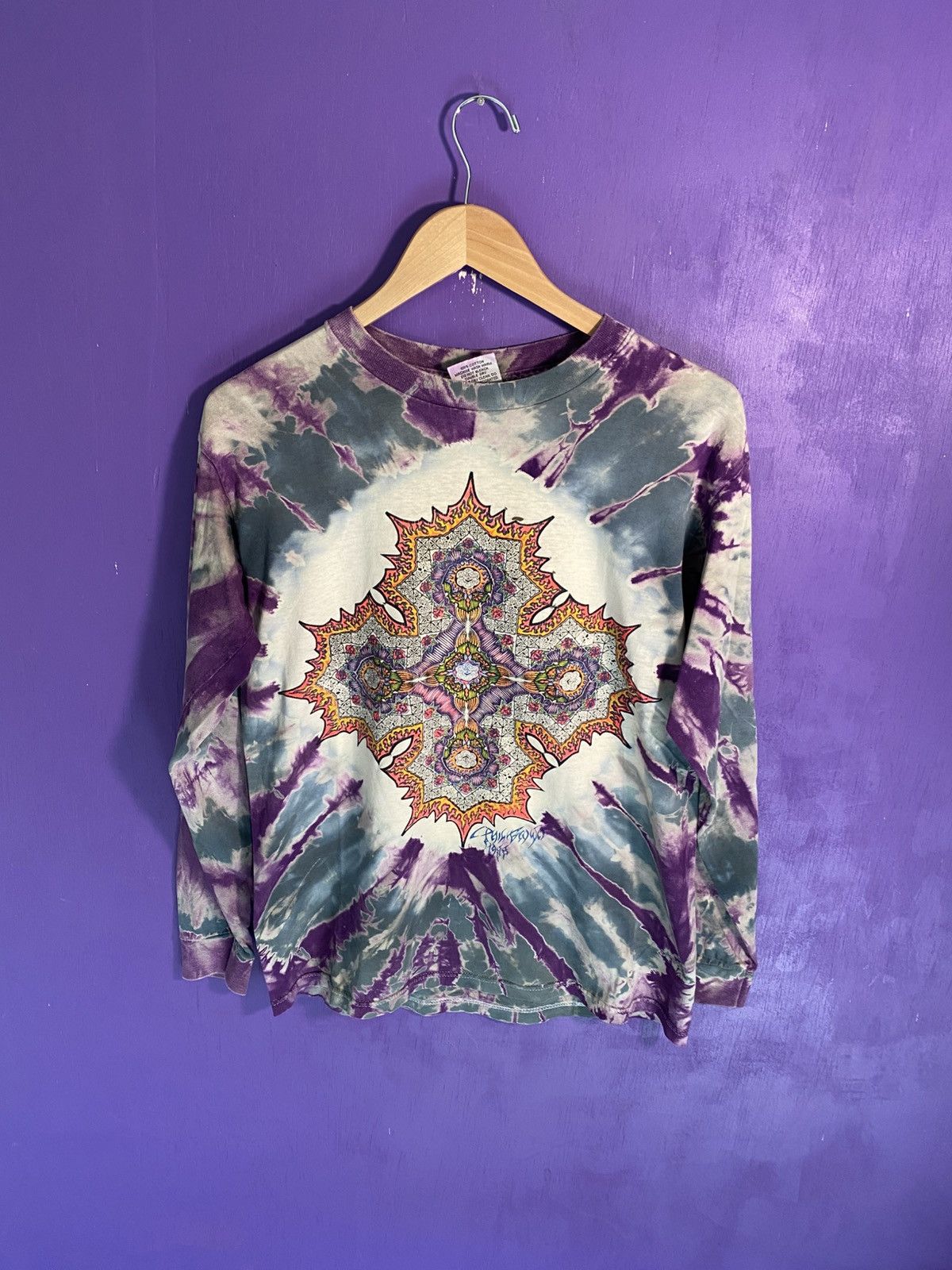 Vintage 1988 Fractal iridescent long-sleeve art tee