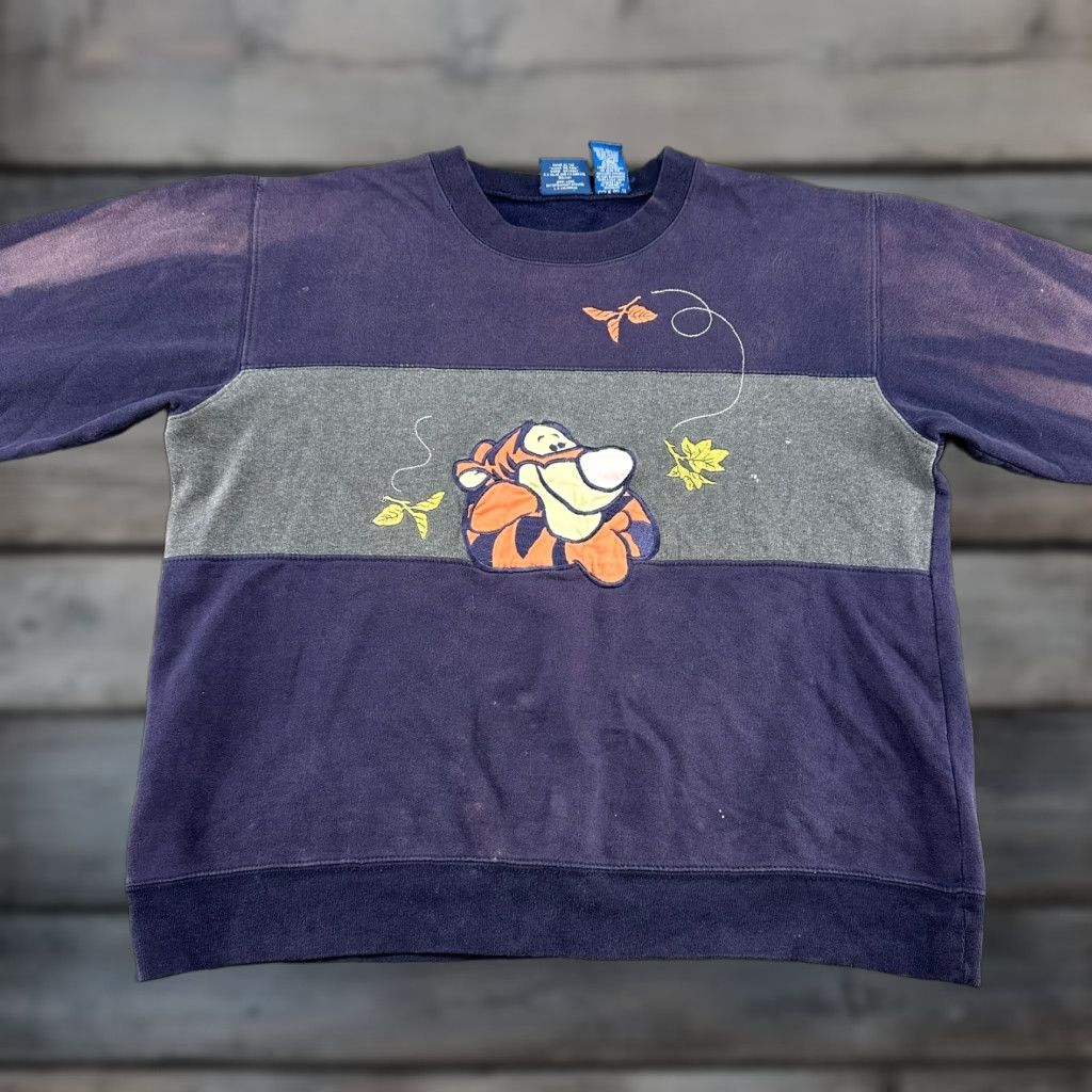 Disney VINTAGE Disney Winnie The Pooh Sweatshirt Womens M Blue Pullover 90s City Embroidered Logo Pockets Crew Neck Cotton Fleece Pullover Gift Size M / US 6-8 / IT 42-44 - 1 Thumbnail
