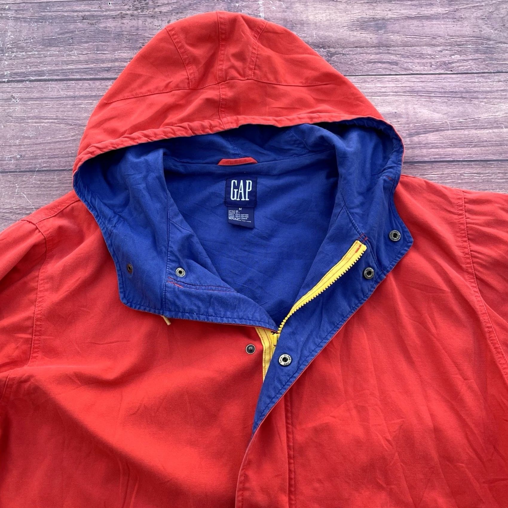 Gap VINTAGE Gap Mens Jacket Hooded 90s Y2K Red Full Zip Cotton Lined Full Zip Hooded M 56 29 in 25.5 in Size US M / EU 48-50 / 2 - 2 Thumbnail