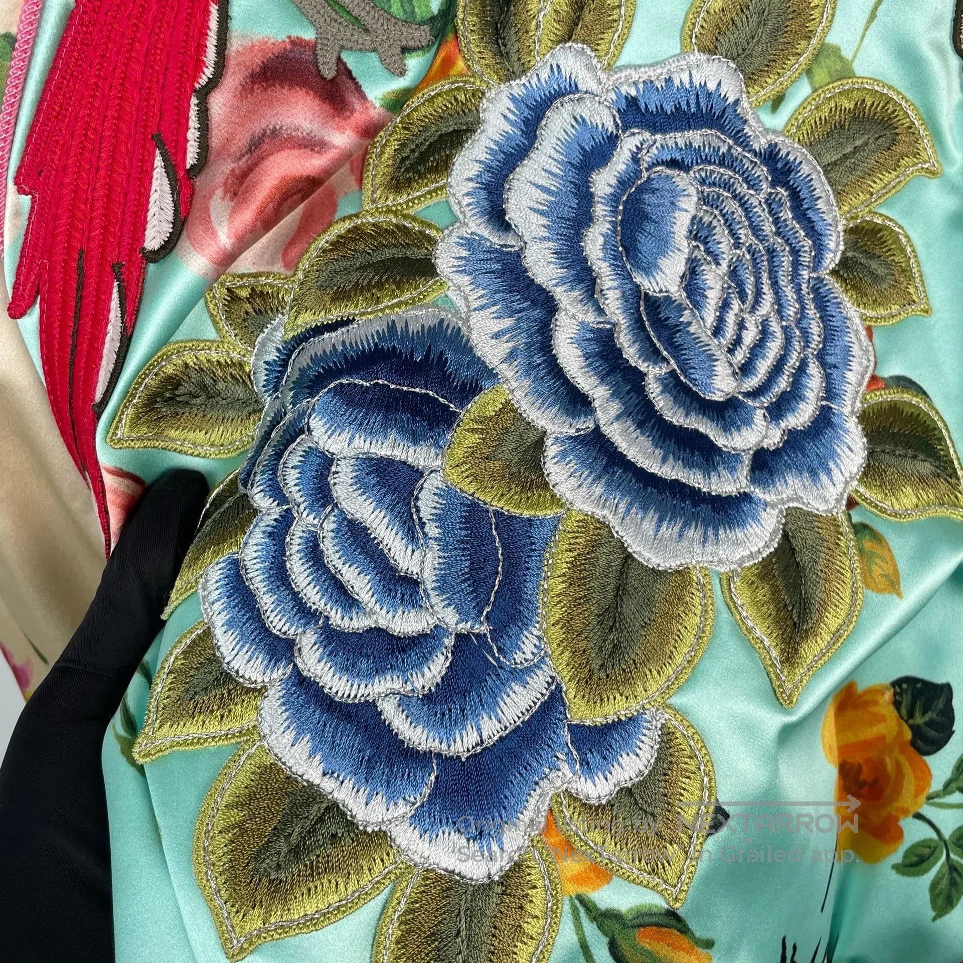 Gucci Guicci Embroidered Limited Edition Butterfly Jacket| Size M / US 6-8 / IT 42-44 - 4 Thumbnail