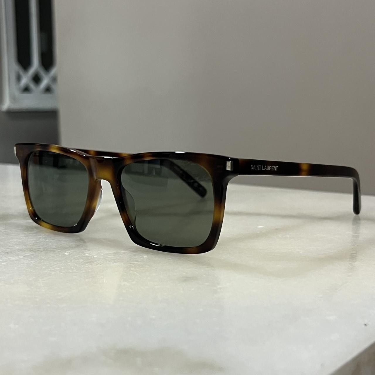 Yves Saint Laurent Saint Laurent SL 559 Unisex Sunglasses Size ONE SIZE - 2 Thumbnail