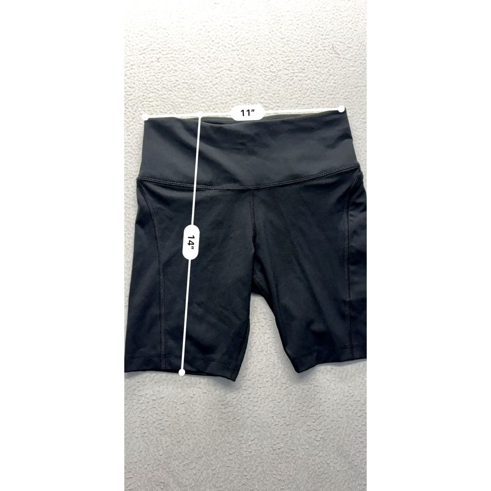 Nike Nike Epic Fast Tight Fit Black Running Shorts Women XS Bike Black Polyester Spandex Back Zip Pocket Activewear 90s? Size 26" / US 2 / IT 38 - 7 Thumbnail