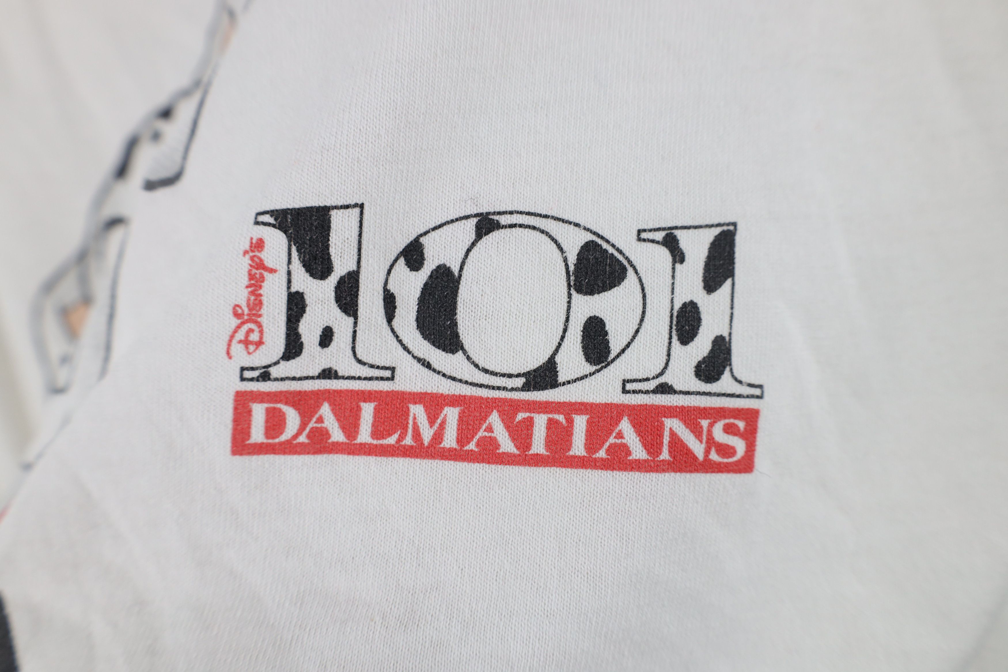 Vintage Vintage 90s Disney Spell Out 101 Dalmatians T-Shirt Size M / US 6-8 / IT 42-44 - 5 Thumbnail
