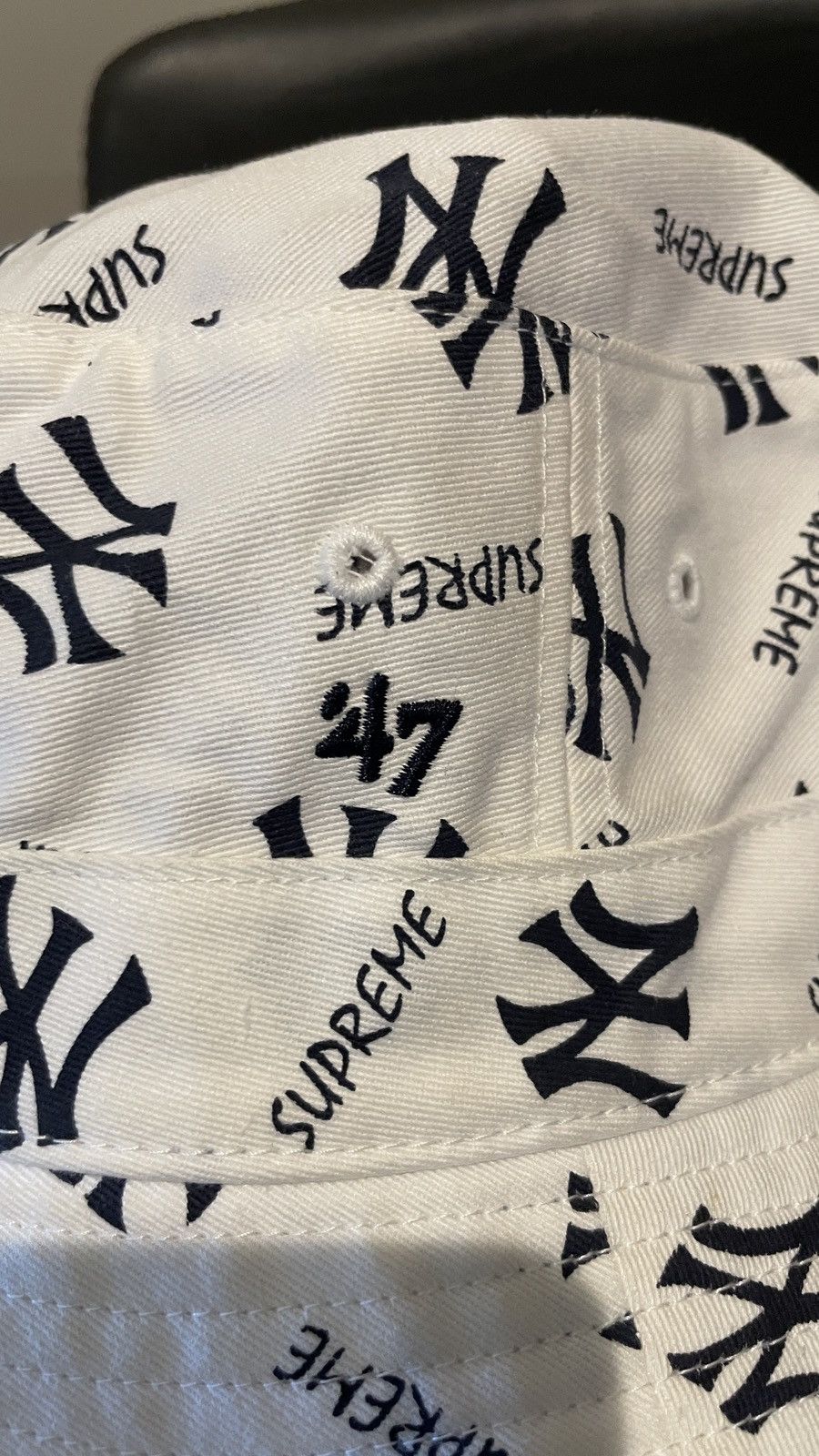47 Brand × New York Yankees × Supreme Supreme x NY Yankees All Over Print Bucket Hat–White M/Large Size ONE SIZE - 5 Thumbnail