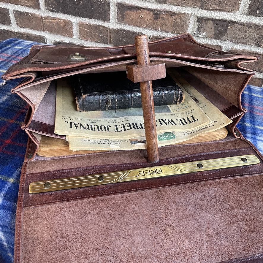 Handmade RARE 1980s BREE GERMANY LEATHER BRIEFCASE BAG R$1598 Size ONE SIZE - 10 Thumbnail