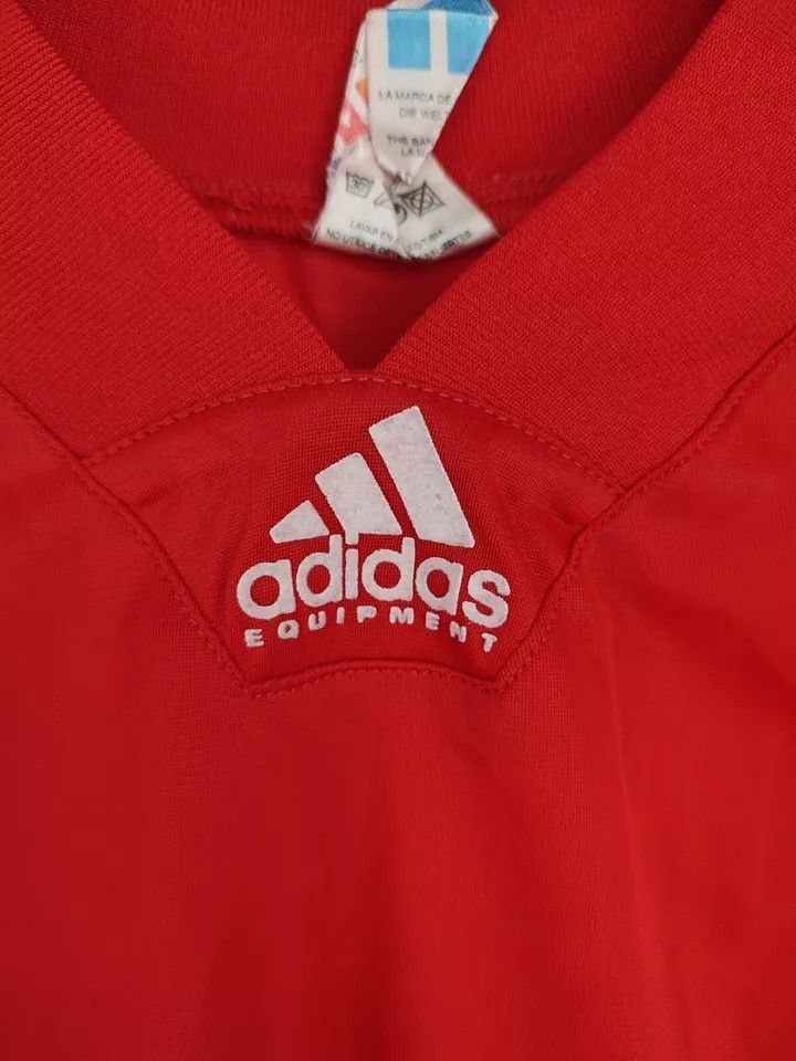 Adidas adidas vintage 1992-94 Spain Home FOOTBALL Kit SHIRT SOCCER Size US L / EU 52-54 / 3 - 7 Thumbnail