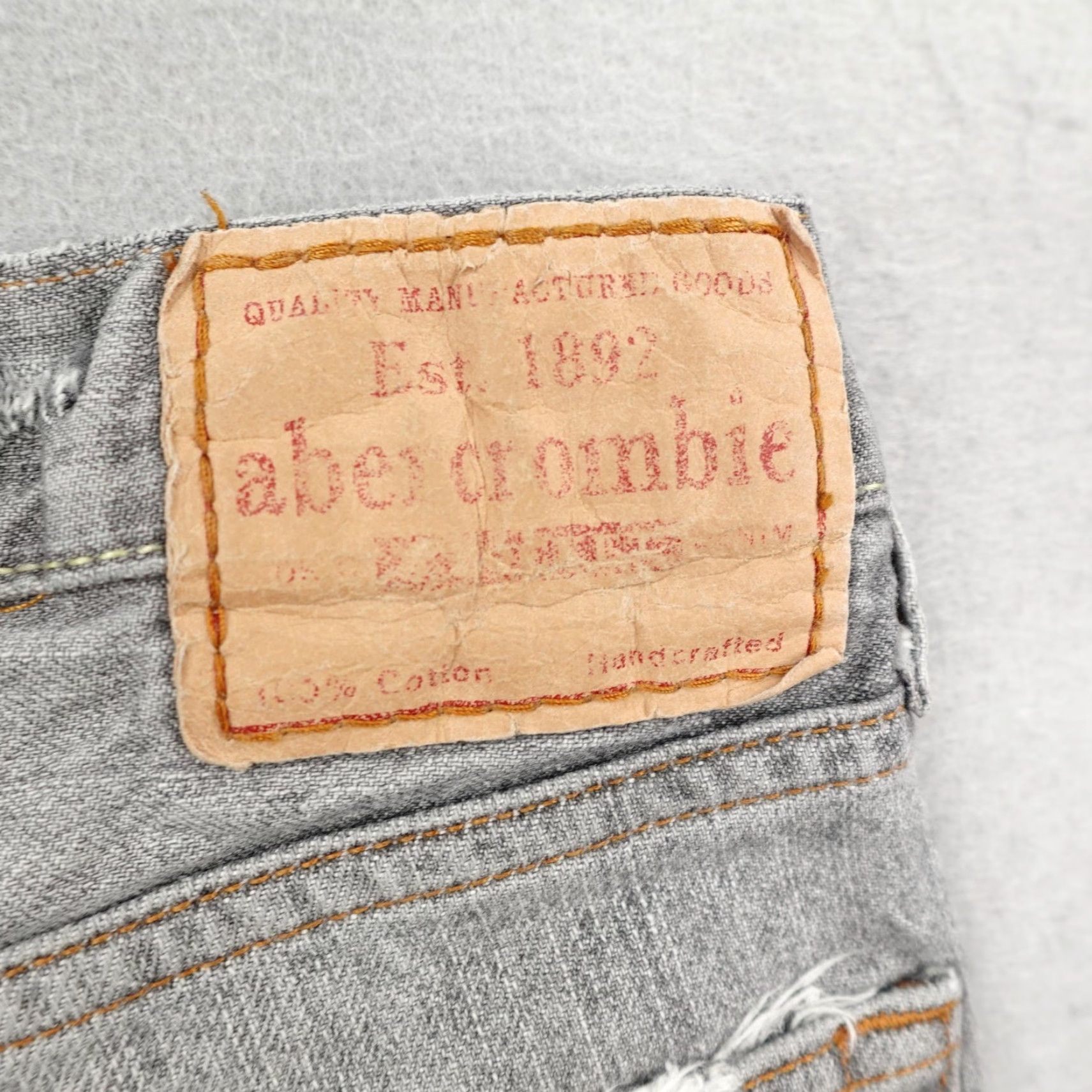 Abercrombie & Fitch VINTAGE Abercrombie Jeans Womens 14 Gray Denim Capri Low Rise Cropped Y2K Size 36" / US 14 / IT 50 - 6 Thumbnail