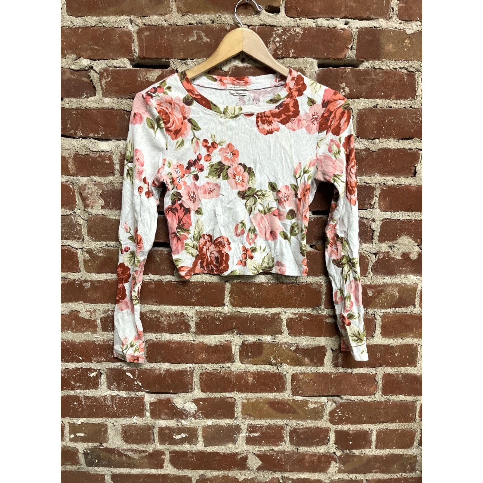 Urban Outfitters Laura Ashley x Urban Outfitters Womens Floral Cropped Long Sleeve T-Shirt L White Size L / US 10 / IT 46 - 2 Thumbnail