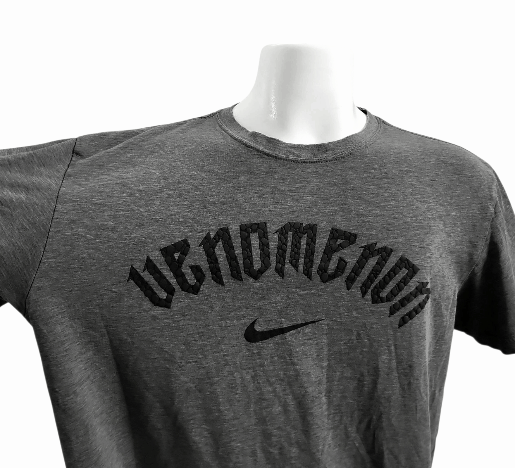 Nike Nike 411499-071 Kobe Bryant Mamba VENOMENON Nike X Kobe Size US L / EU 52-54 / 3 - 2 Thumbnail