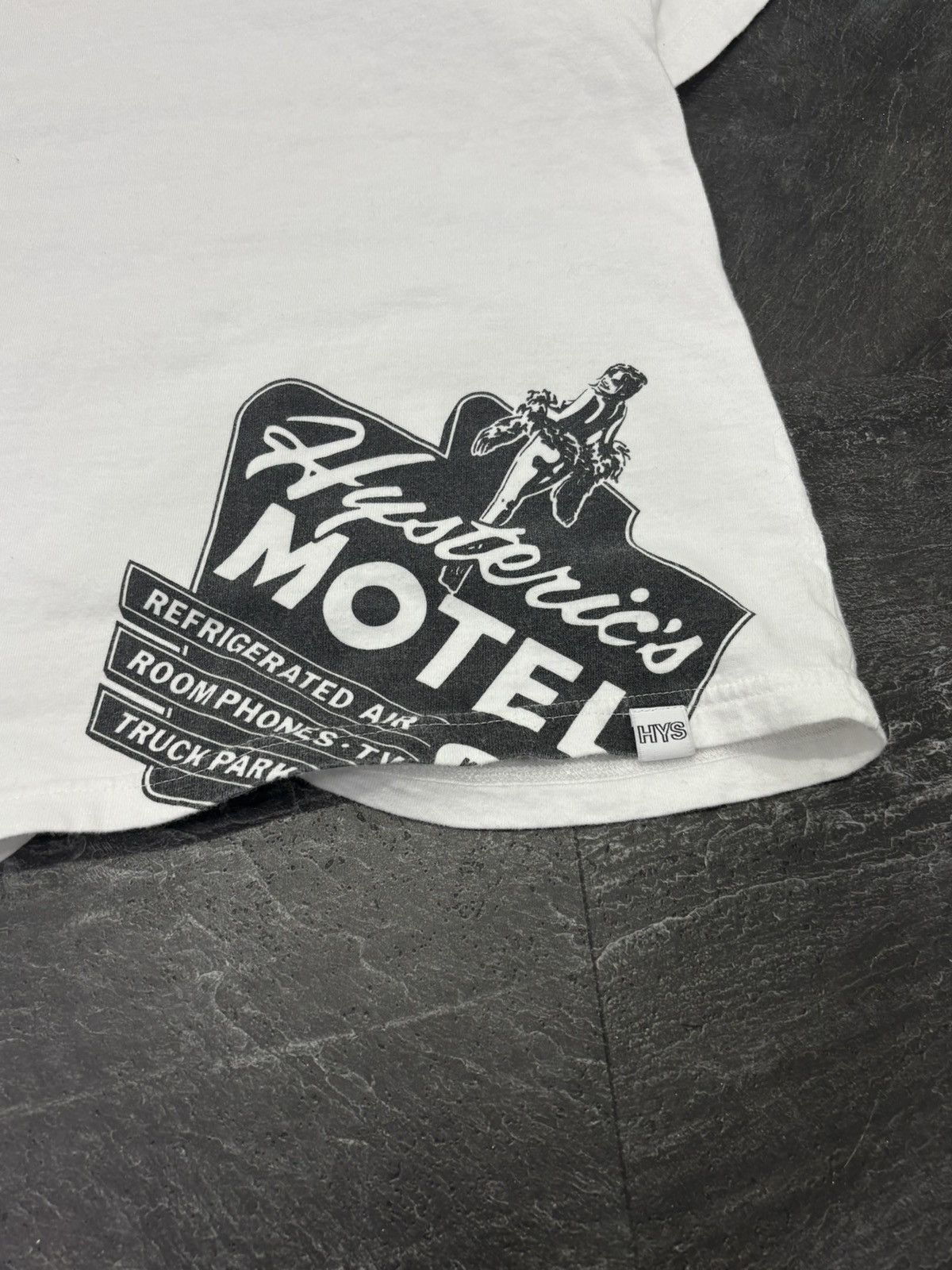 Hysteric Glamour 00s Vintage Hysteric Glamour Motel Big Logo Oversized Tee Size US M / EU 48-50 / 2 - 9 Thumbnail