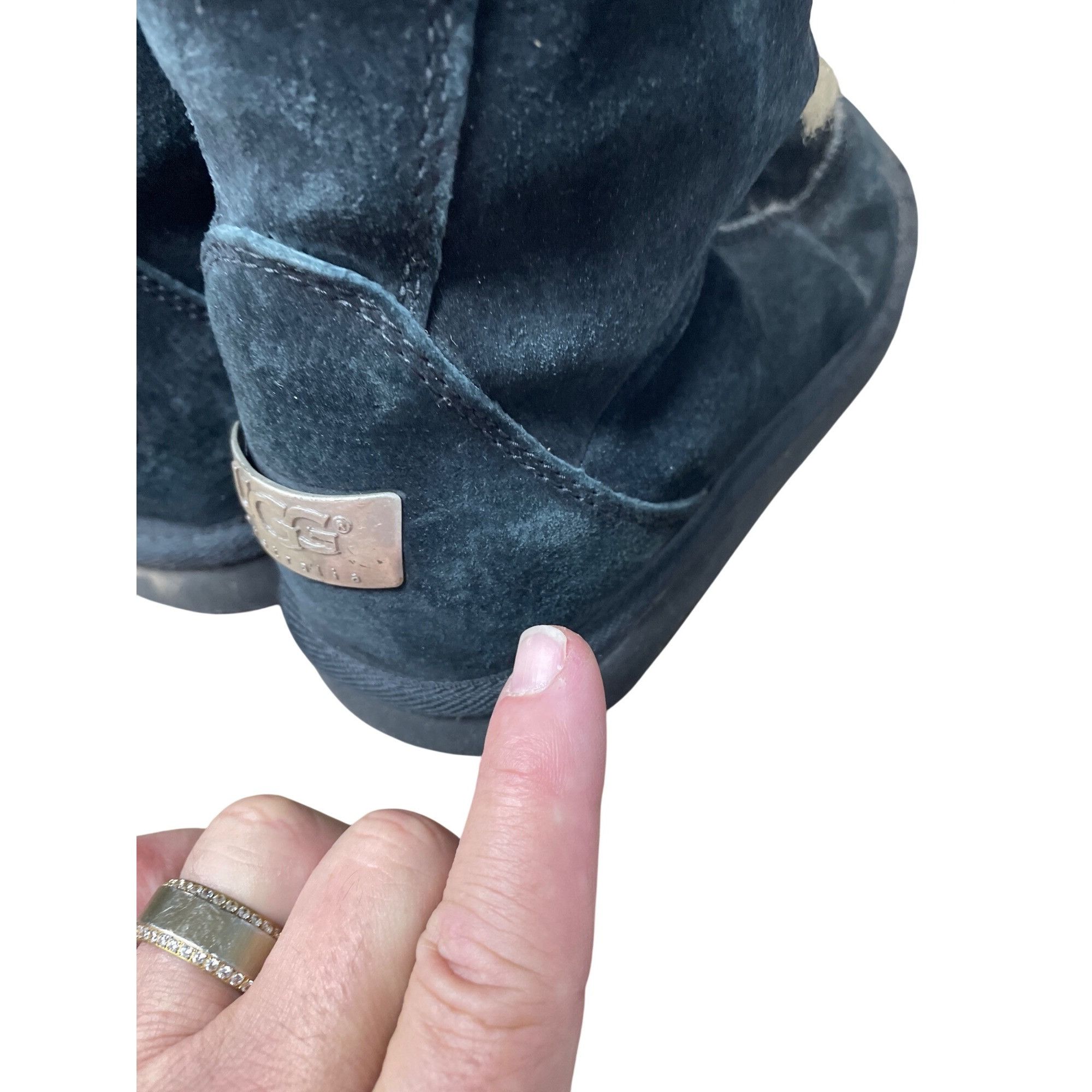 Other Ugg womans Black leather sheepskin lined Midcalf Winter Boot Size US 6 / IT 36 - 14 Thumbnail