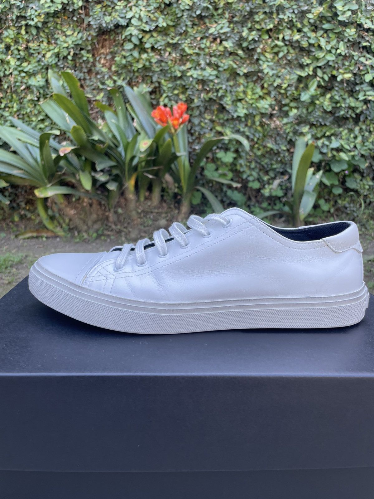 Saint Laurent Paris Saint Laurent Paris Bedford Low Top Leather Sneakers White Size US 8 / EU 41 - 3 Thumbnail