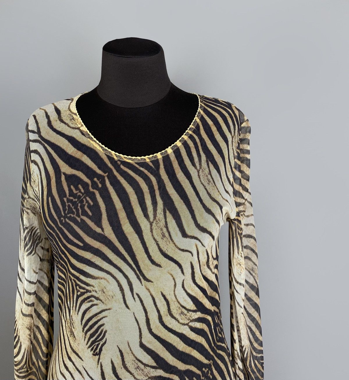 Roberto Cavalli Vintage Women's Roberto Cavalli Mesh Zebra LS Blouse Size 42 Size M / US 6-8 / IT 42-44 - 5 Thumbnail