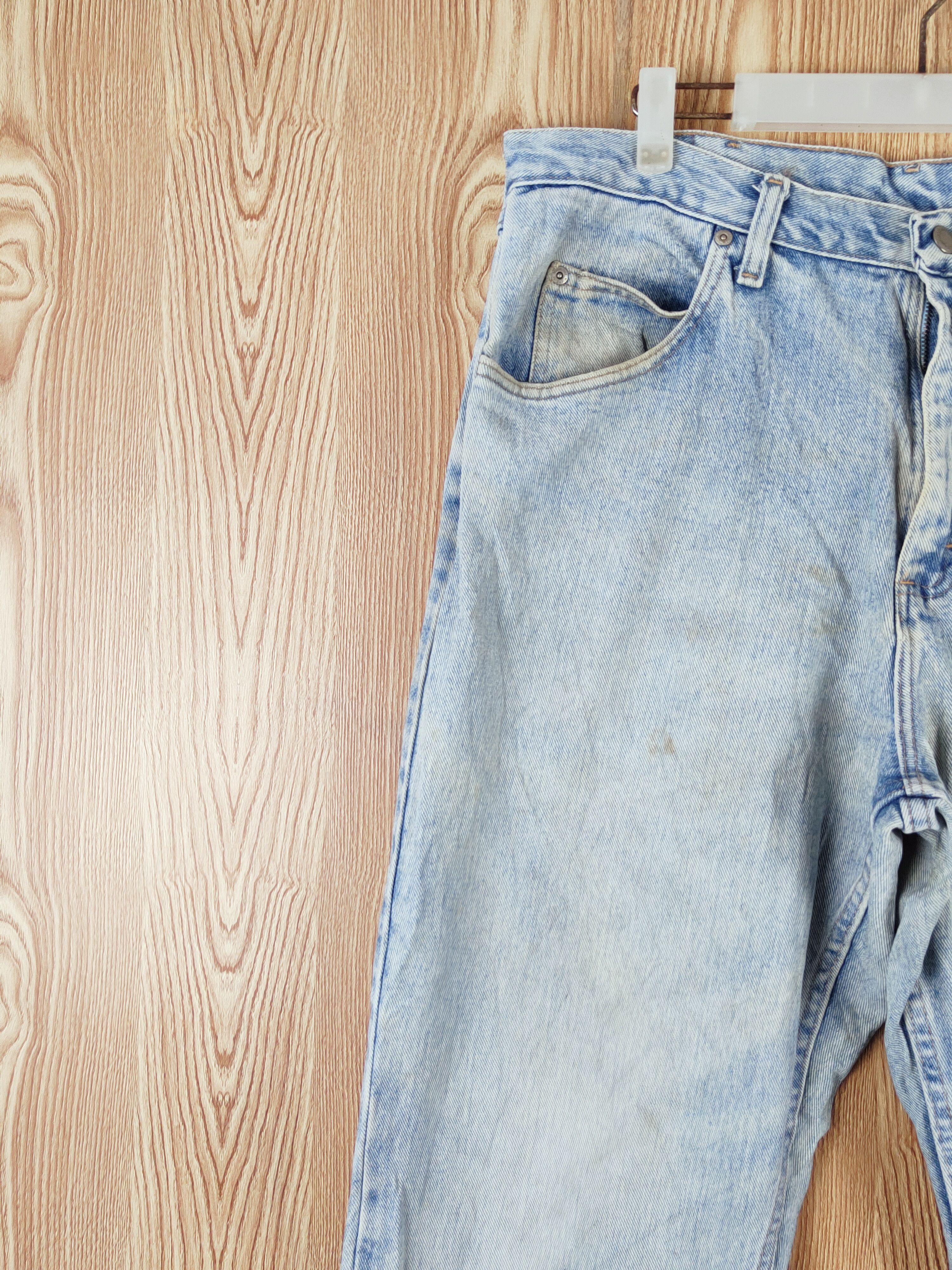 Vintage × Wrangler Vintage Wrangler Blue Faded Distressed Jeans Size US 36 / EU 52 - 3 Thumbnail