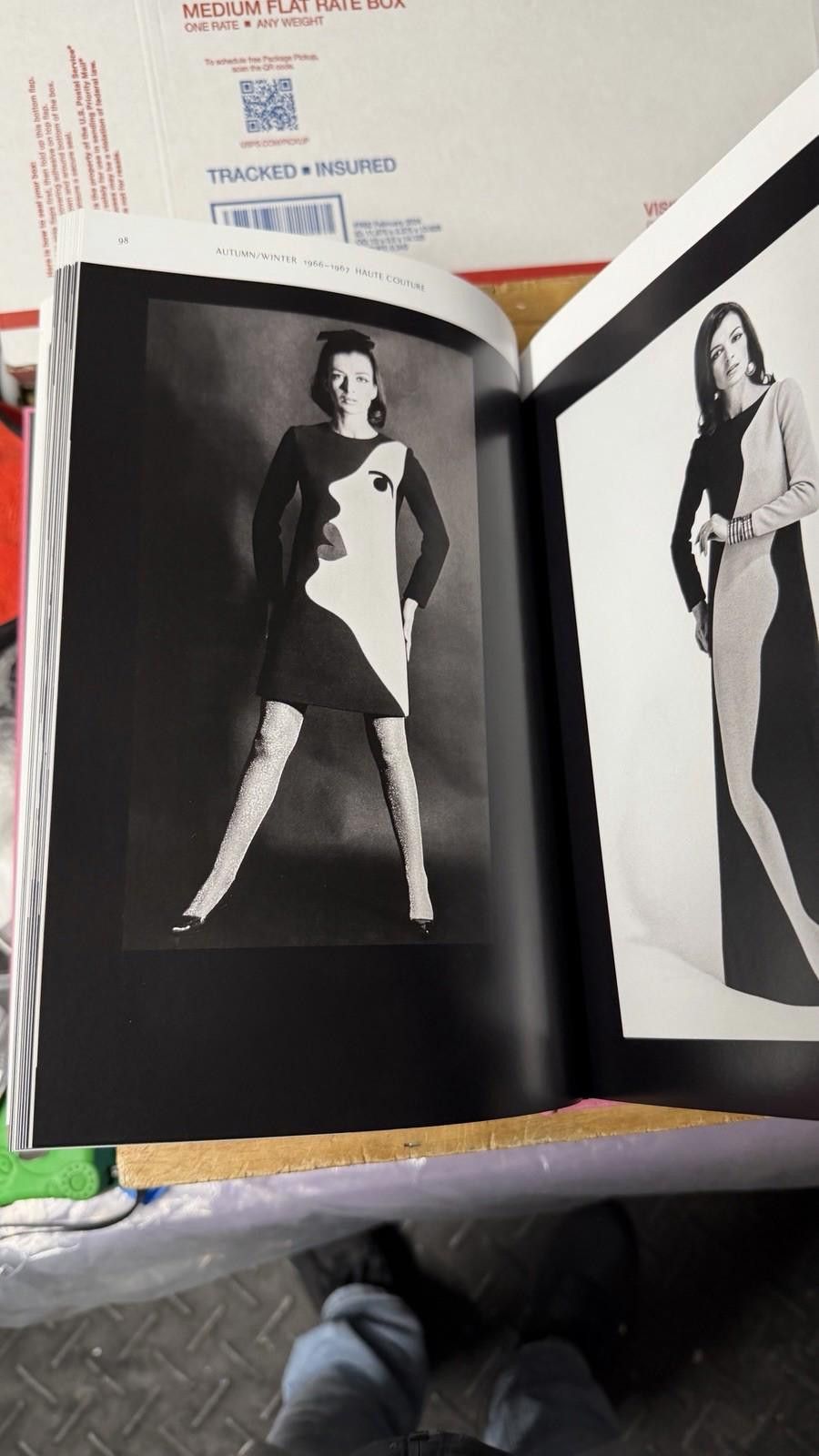 Other Yves Saint Laurent Haute Couture Catwalk Hardcover Fashion Size ONE SIZE - 11 Thumbnail