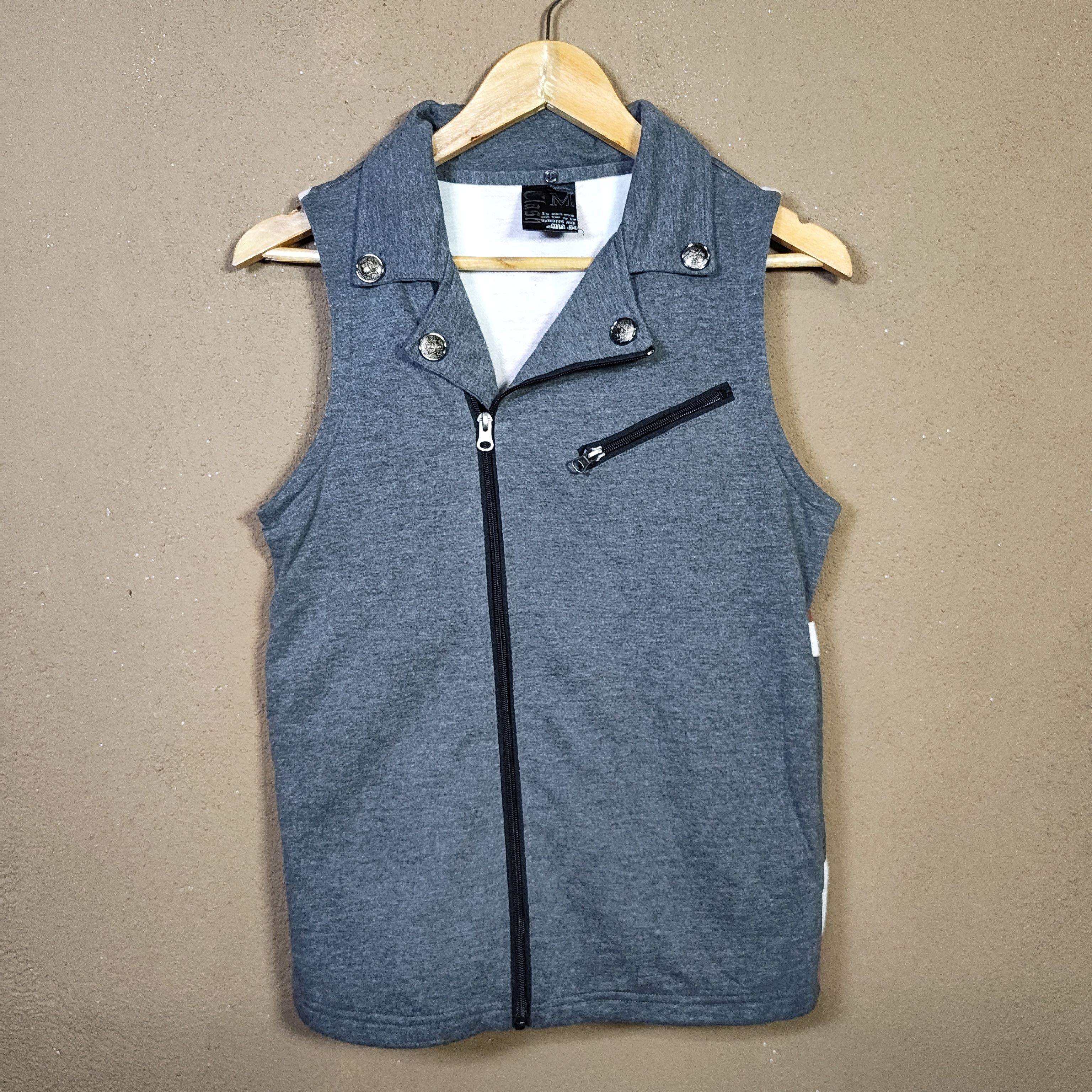 Japanese Brand Y2K Punk Style Asymmetrical Zip Vest Size US XS / EU 42 / 0 - 1 Thumbnail