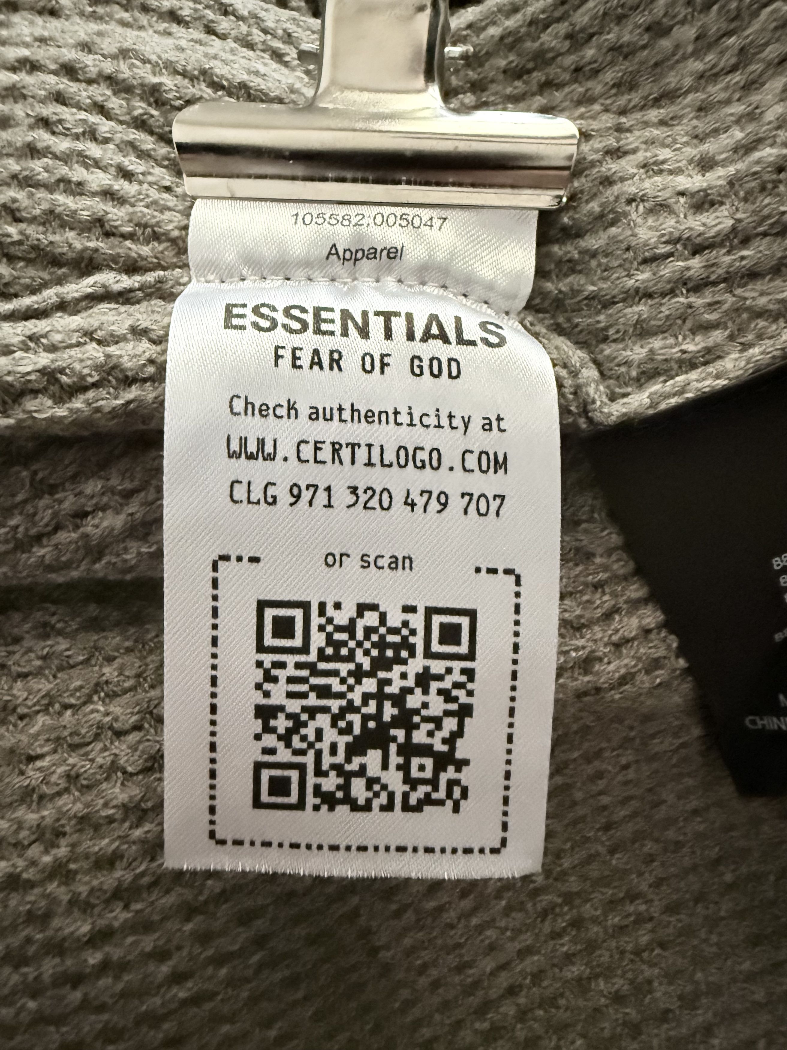 Essentials Heather Grey Heavy Waffle Knit Turtleneck Sweater Size US L / EU 52-54 / 3 - 10 Thumbnail