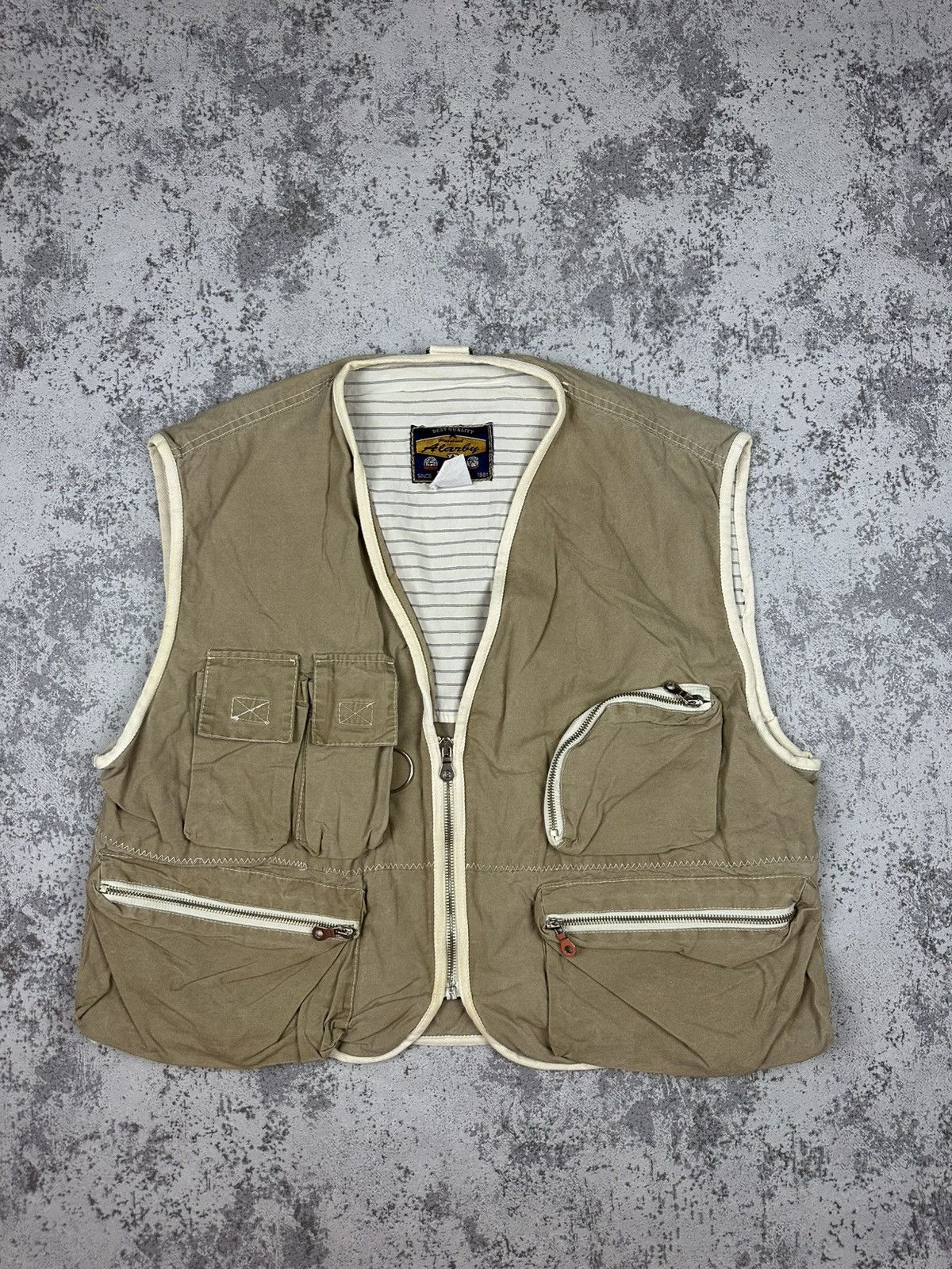 Japanese Brand Vintage Harby Utility Fishing Vest Multi Pocket Size US M / EU 48-50 / 2 - 1 Thumbnail