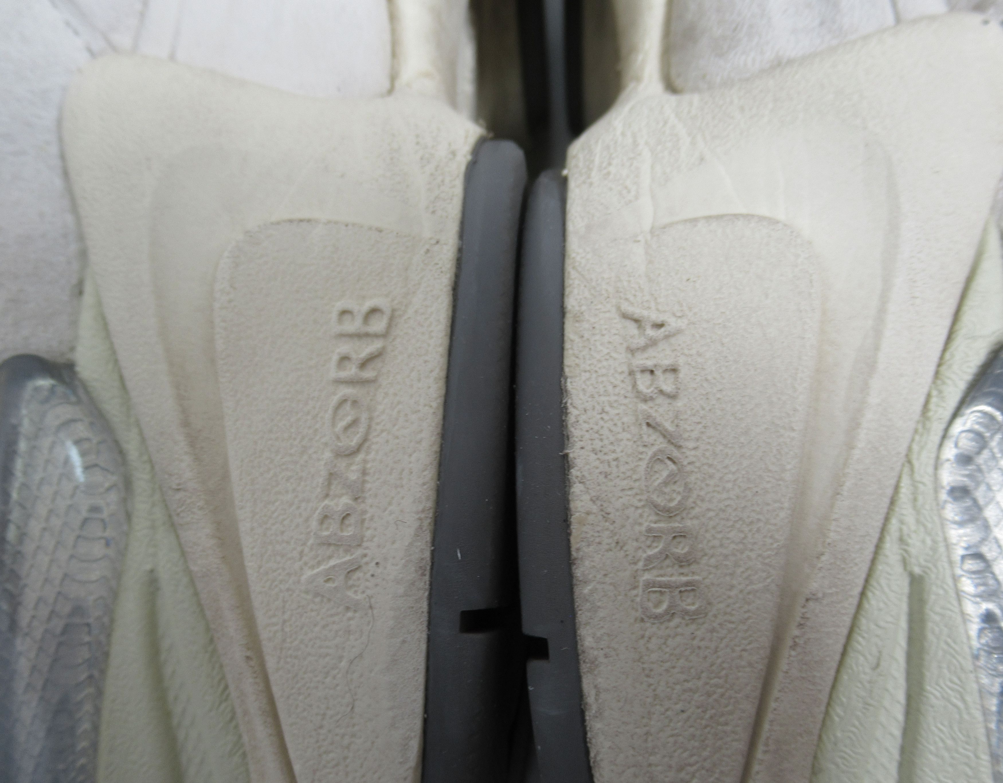 New Balance New Balance 9060 Sea Salt U9060ECA Shoes Gray White Size US 9.5 / EU 42-43 - 11 Thumbnail