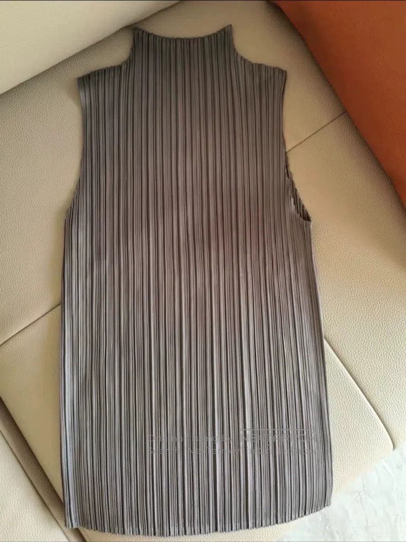 Issey Miyake Issey Miyake Vest Size L / US 10 / IT 46 - 1 Thumbnail