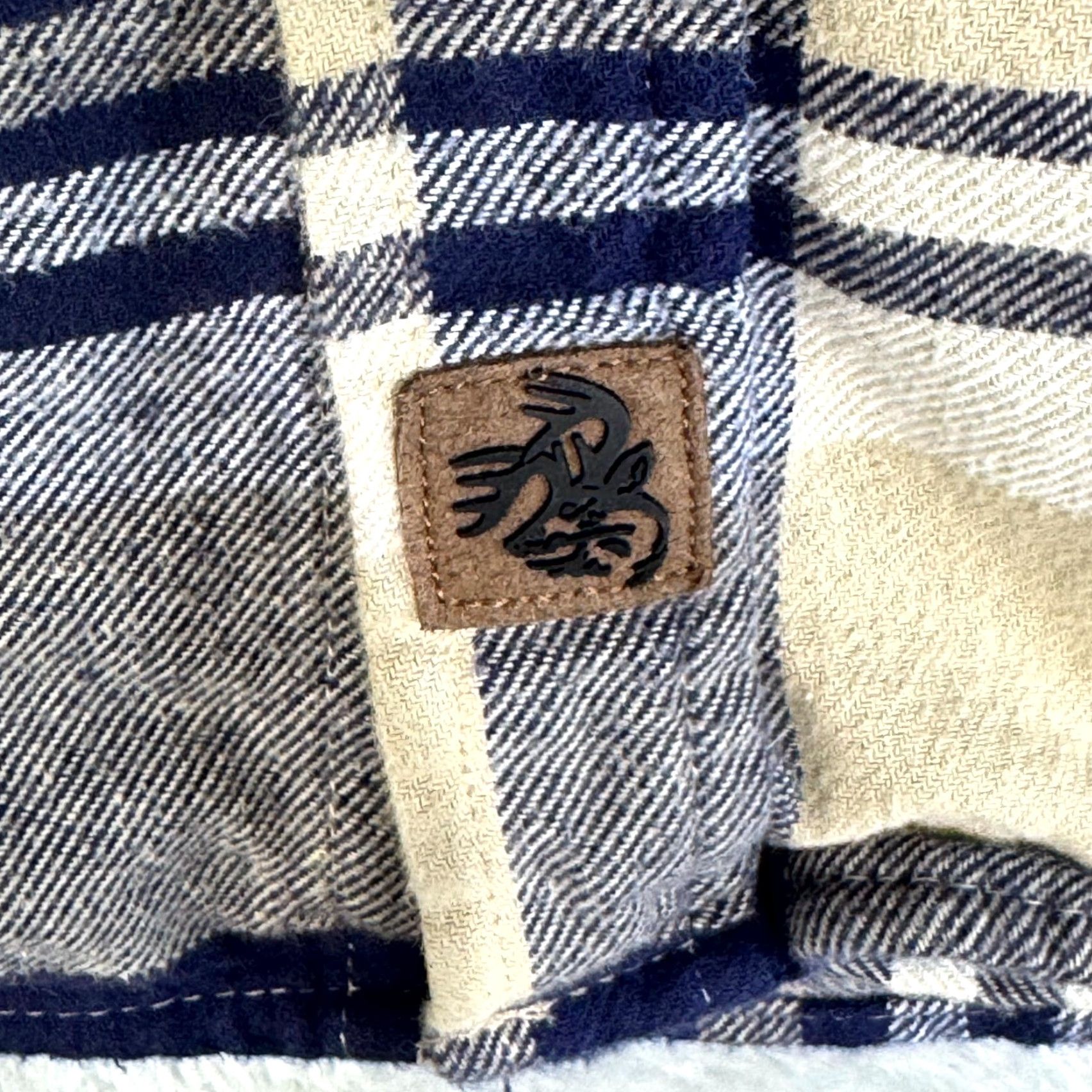 Vintage Legendary Whitetails Buck Camp Button-Up Shirt Mens 2XL Navy Tan Plaid Cotton Flannel Long Sleeve Casual Workwear Size US XXL / EU 58 / 5 - 7 Thumbnail