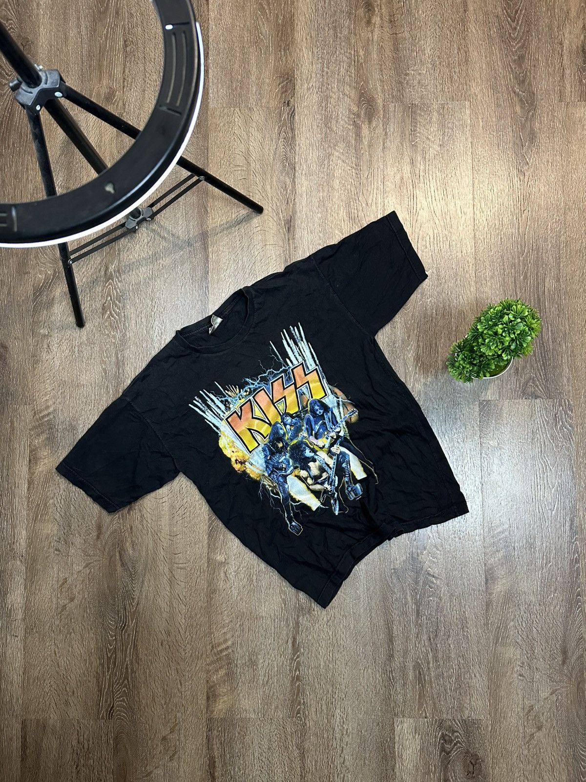 Band Tees Vintage Kiss World Domination With Fireworks T 2004 Rockwear Size US S / EU 44-46 / 1 - 2 Thumbnail