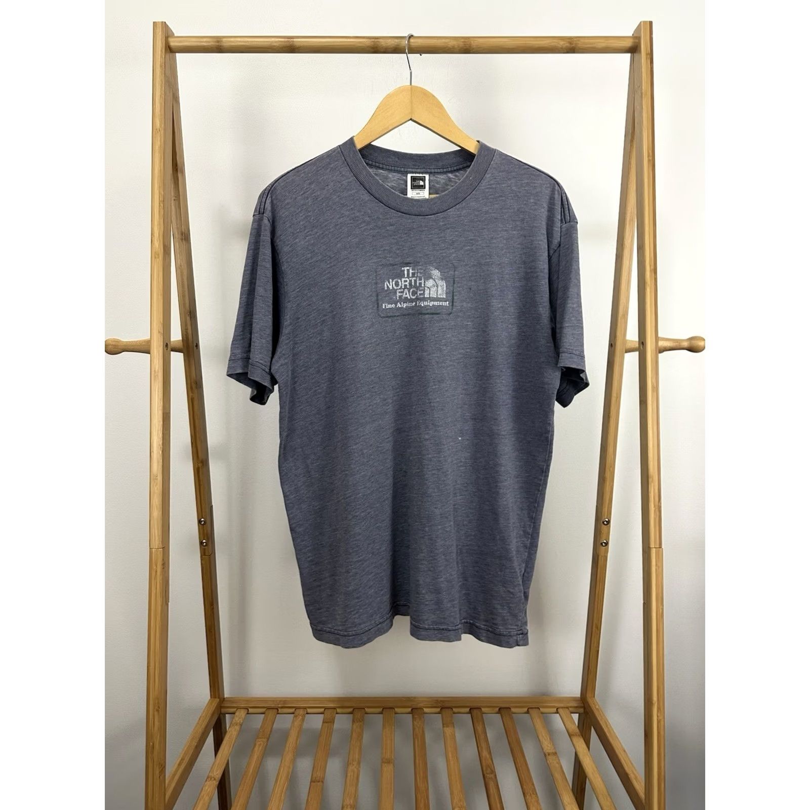 The North Face VTG The North Face Camping Hiking T-Shirt Size M Blue Mens Short Sleeve Size US M / EU 48-50 / 2 - 2 Thumbnail