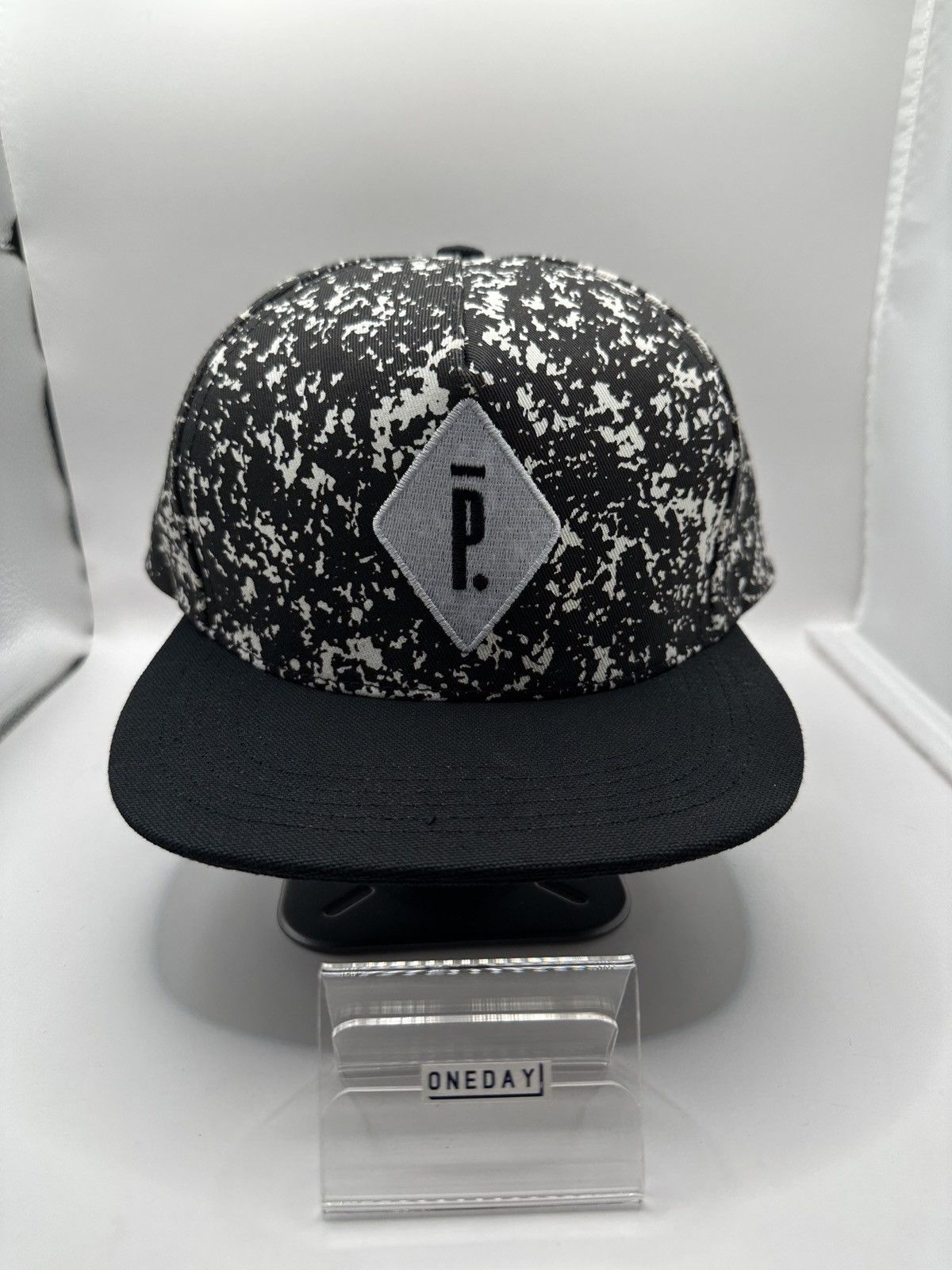 Pigalle Pigalle Hat Size ONE SIZE - 1 Thumbnail